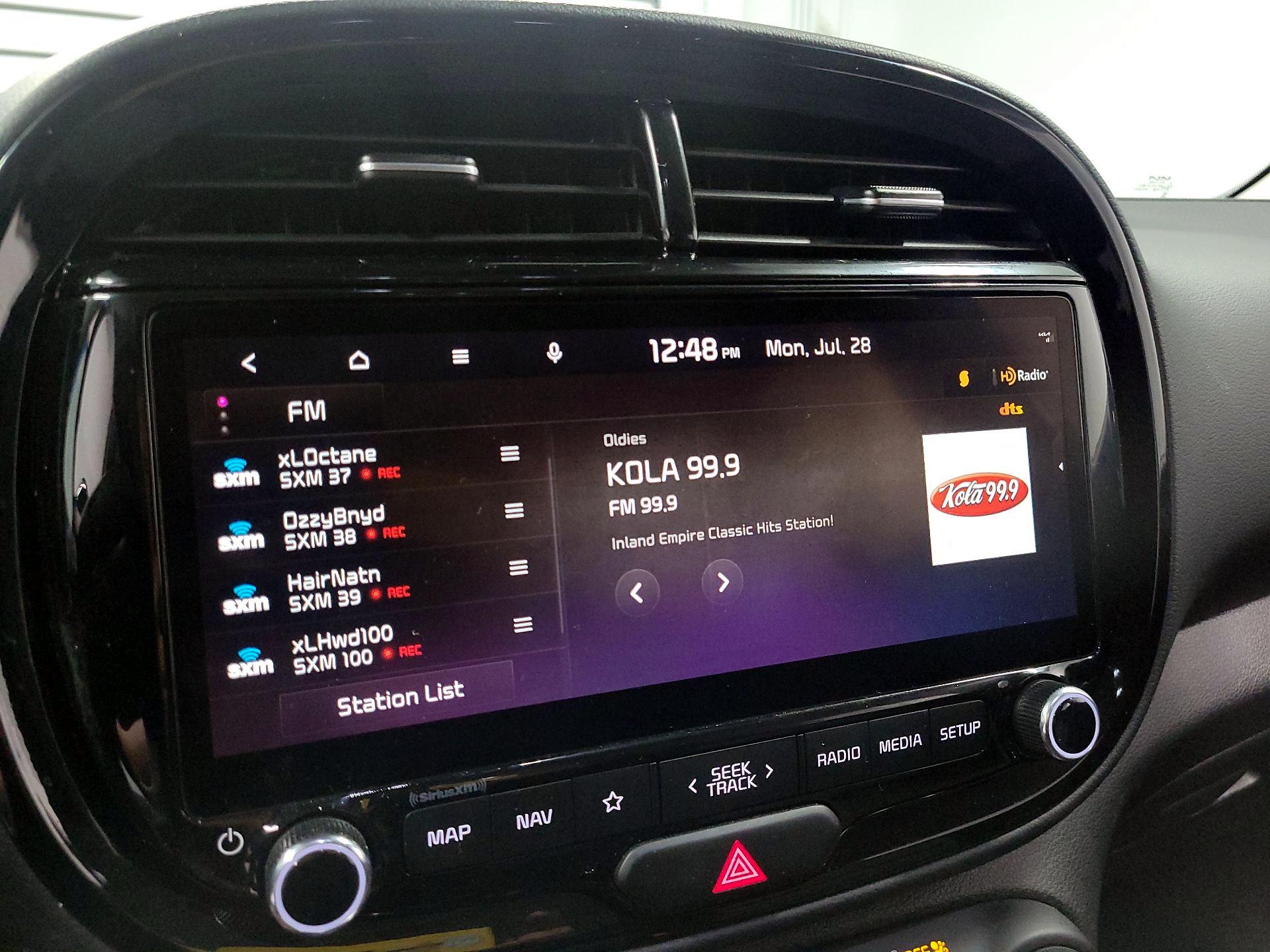 Thumbnail: 2023 Kia Soul - 16