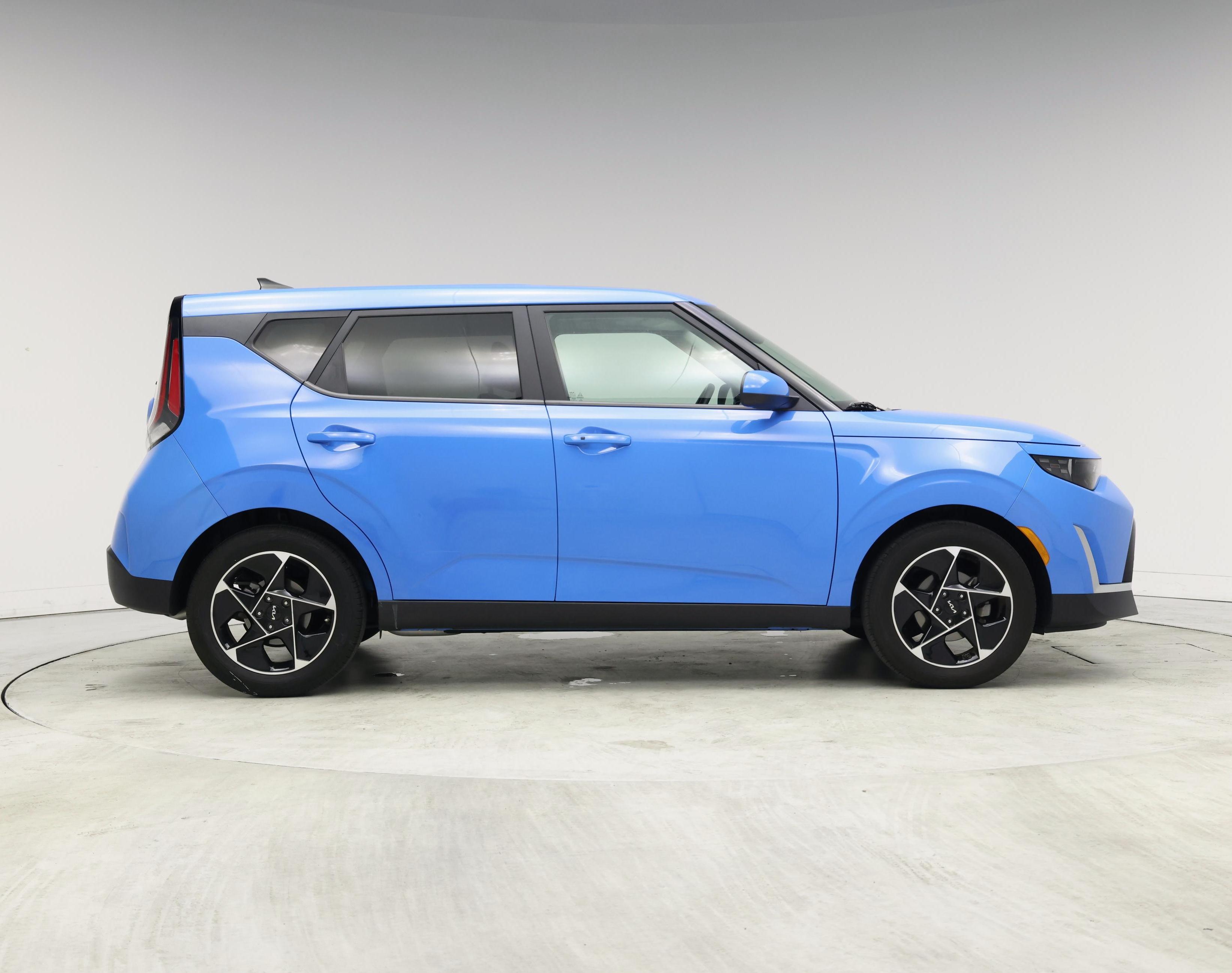 Thumbnail: 2023 Kia Soul - 7