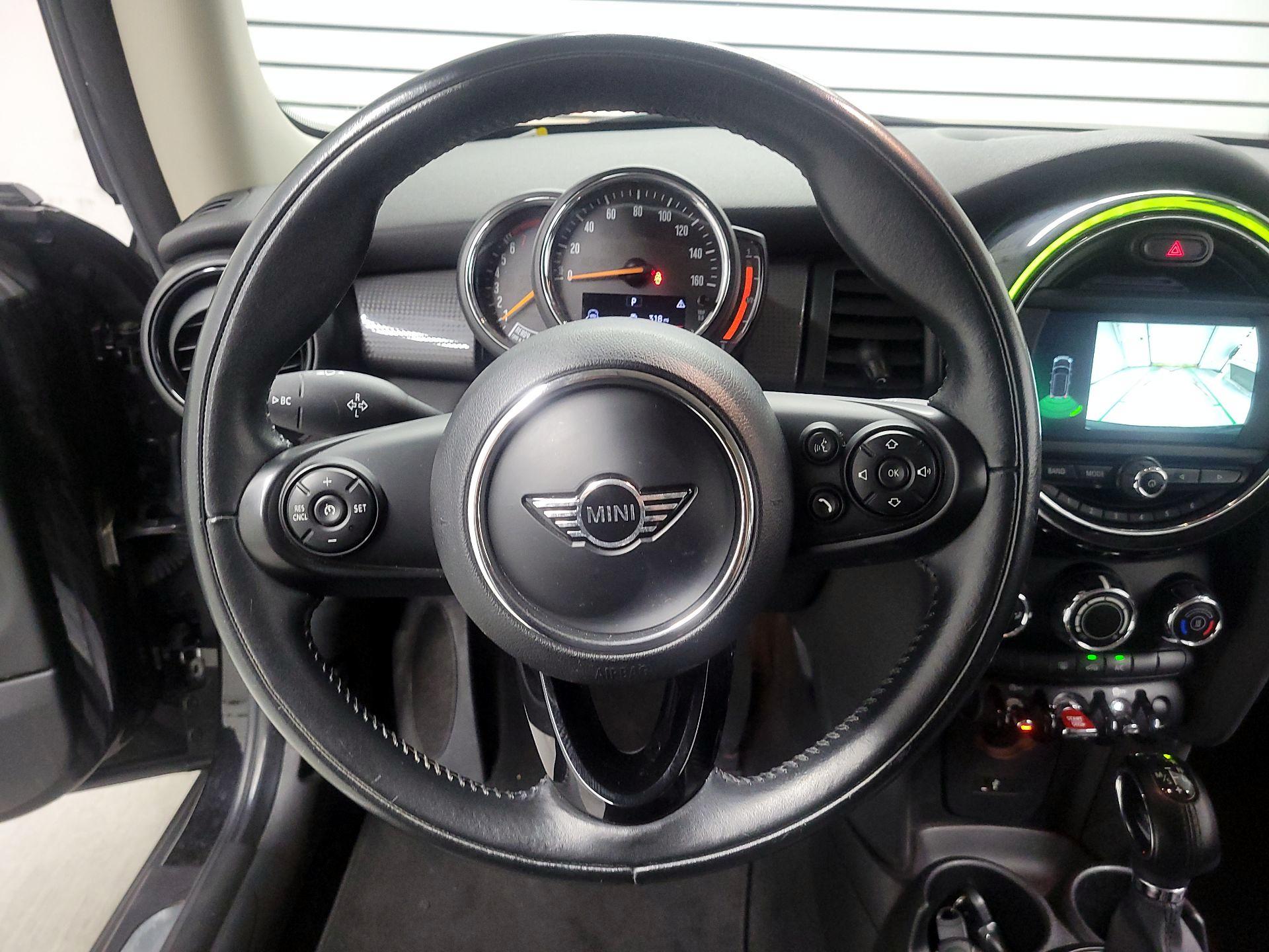 Thumbnail: 2019 MINI Cooper Hardtop - 10