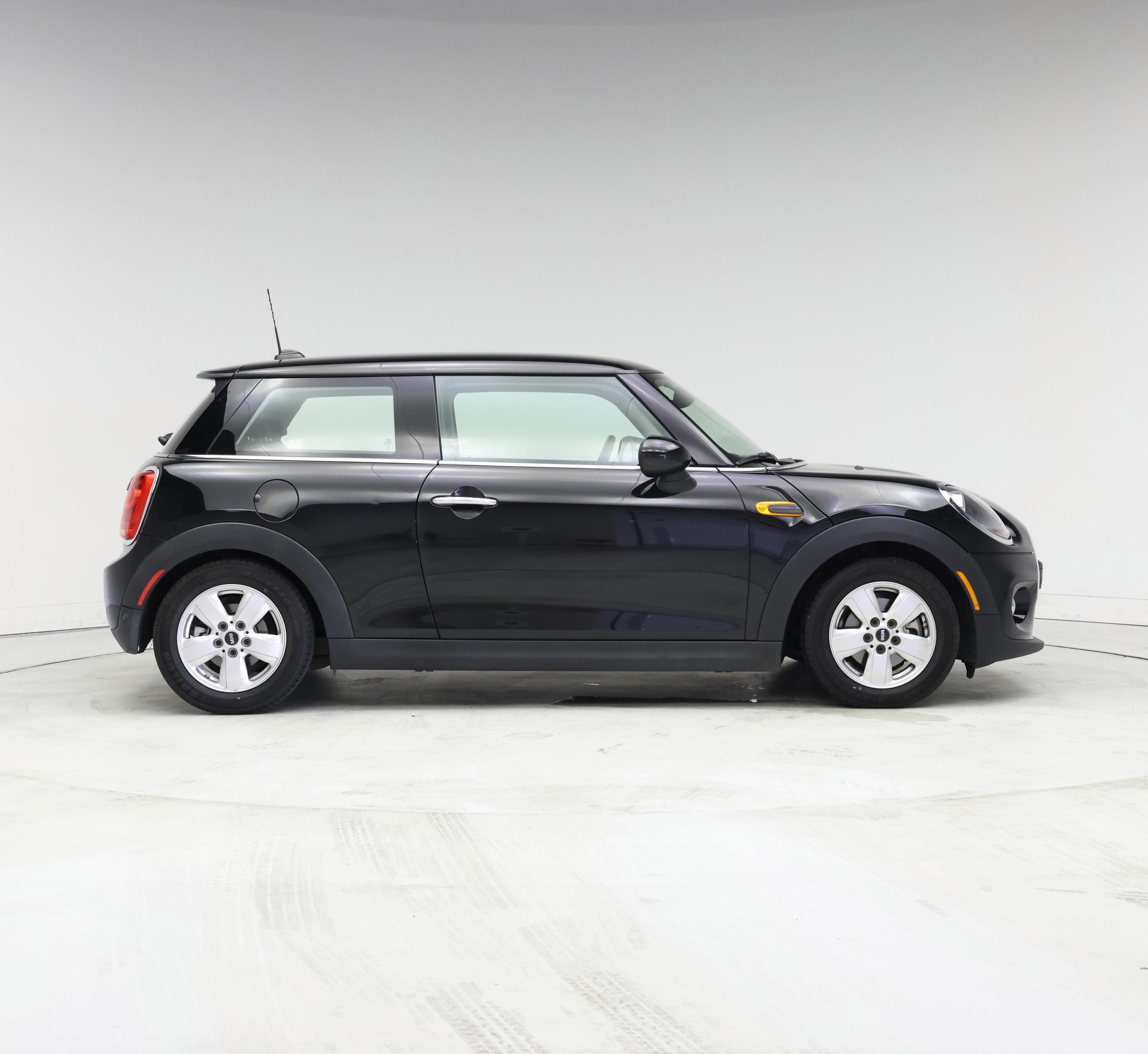 Thumbnail: 2019 MINI Cooper Hardtop - 7
