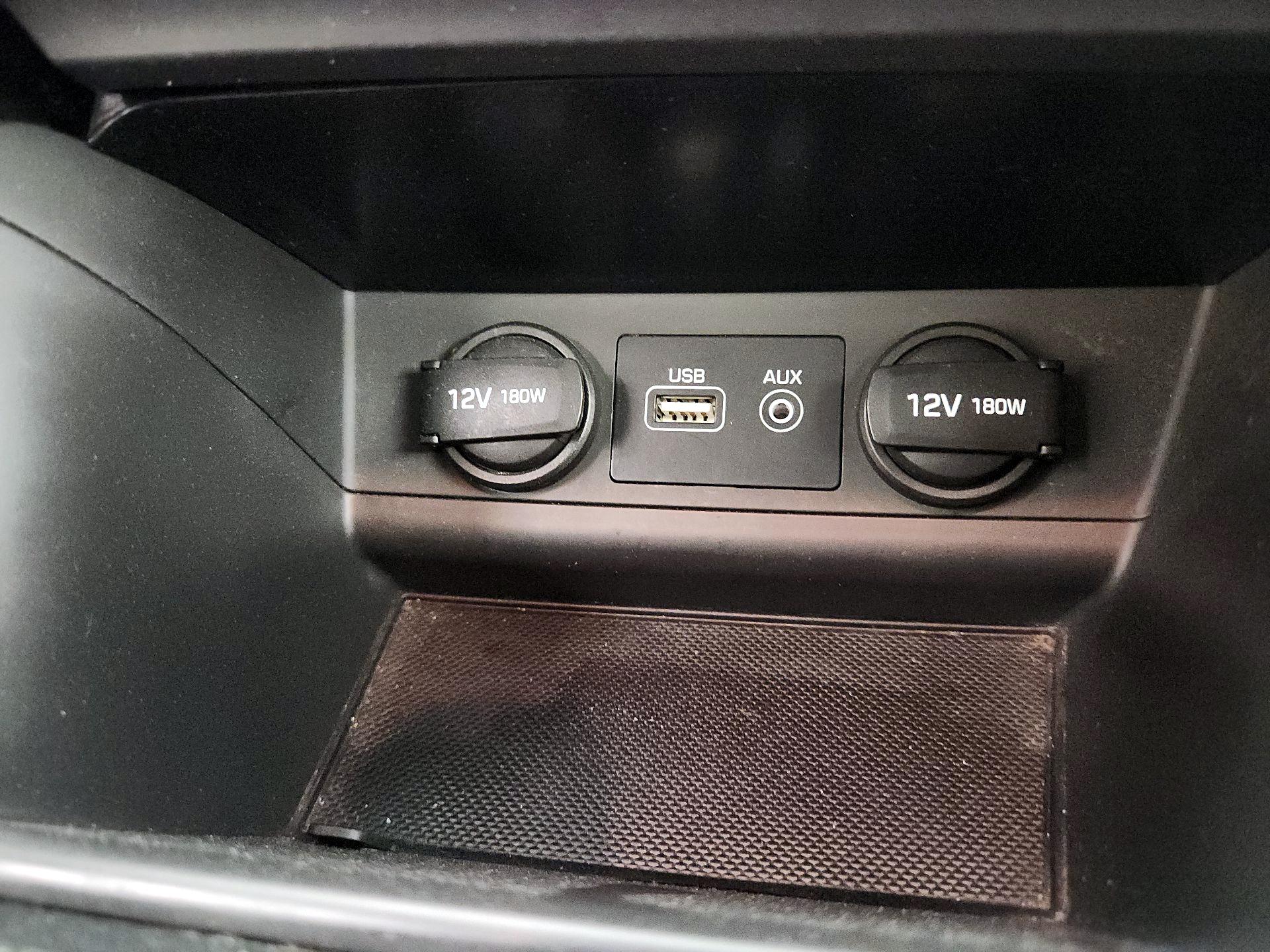 Thumbnail: 2016 Hyundai Sonata - 18