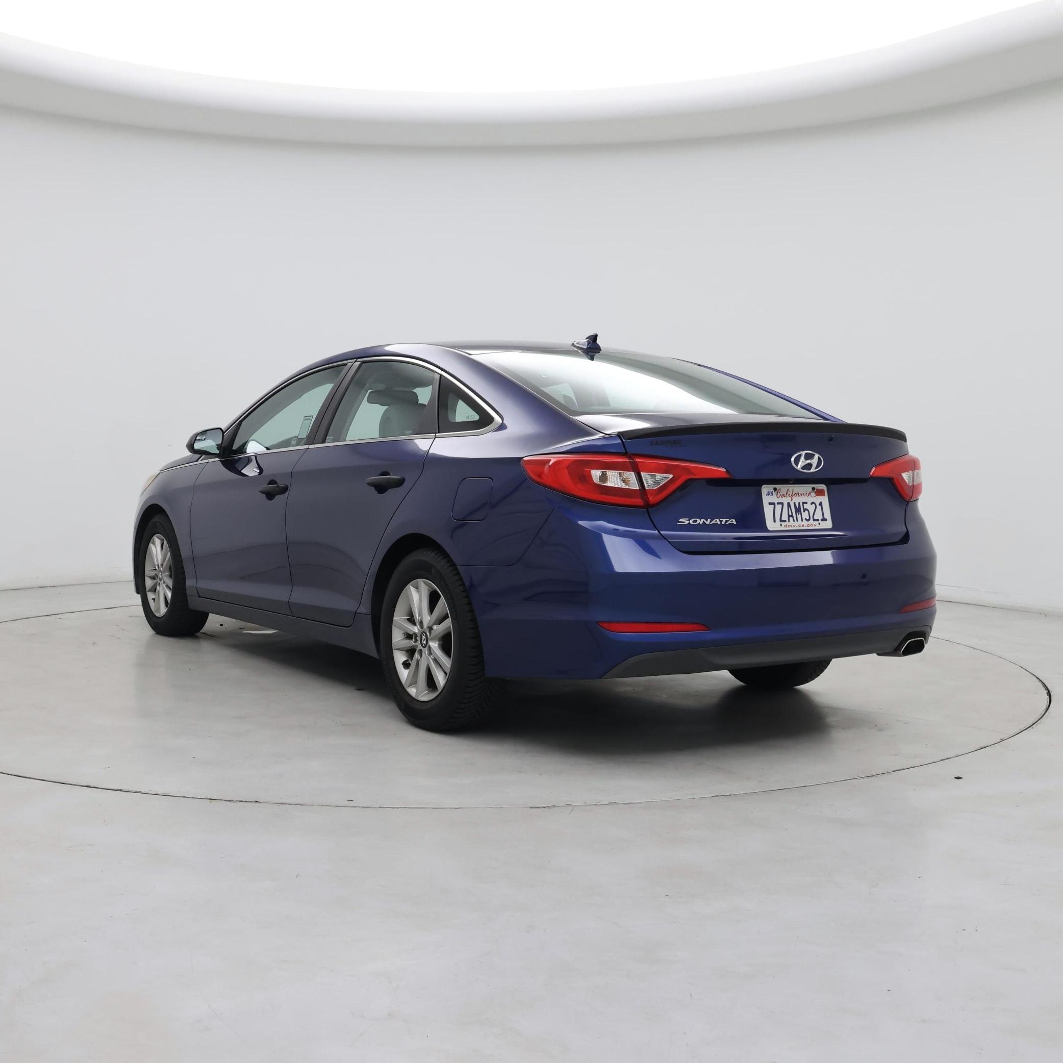 Thumbnail: 2016 Hyundai Sonata - 2