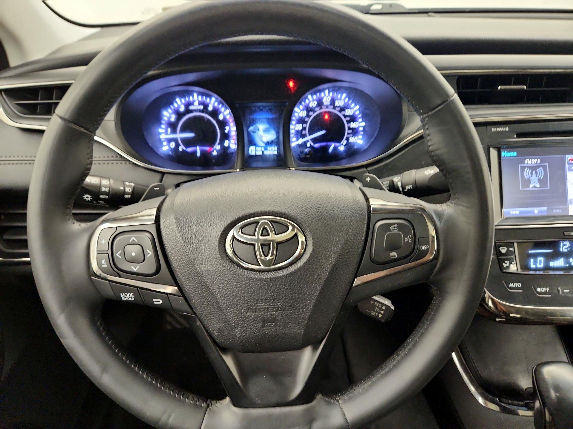 Thumbnail: 2015 Toyota Avalon - 10