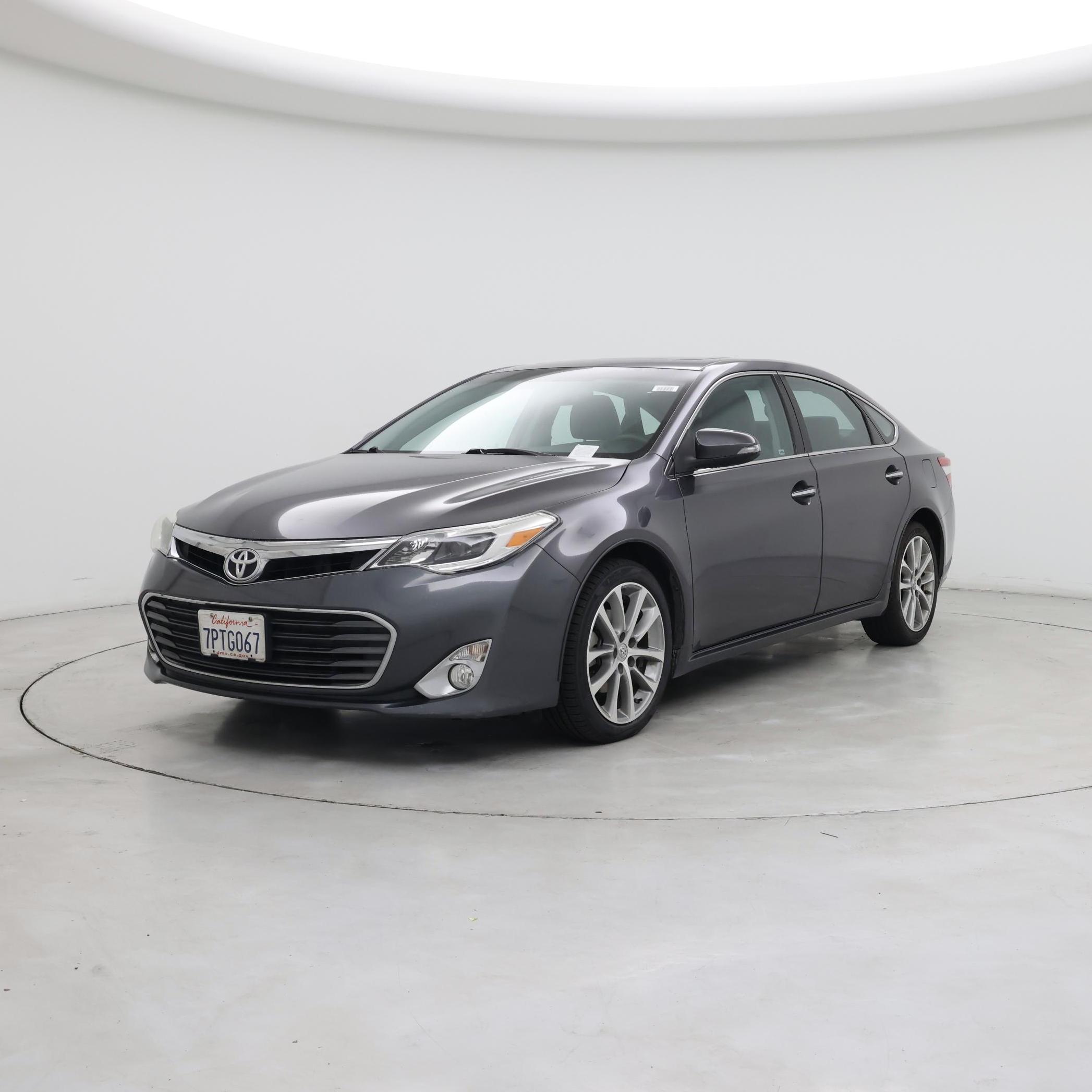 Thumbnail: 2015 Toyota Avalon - 4