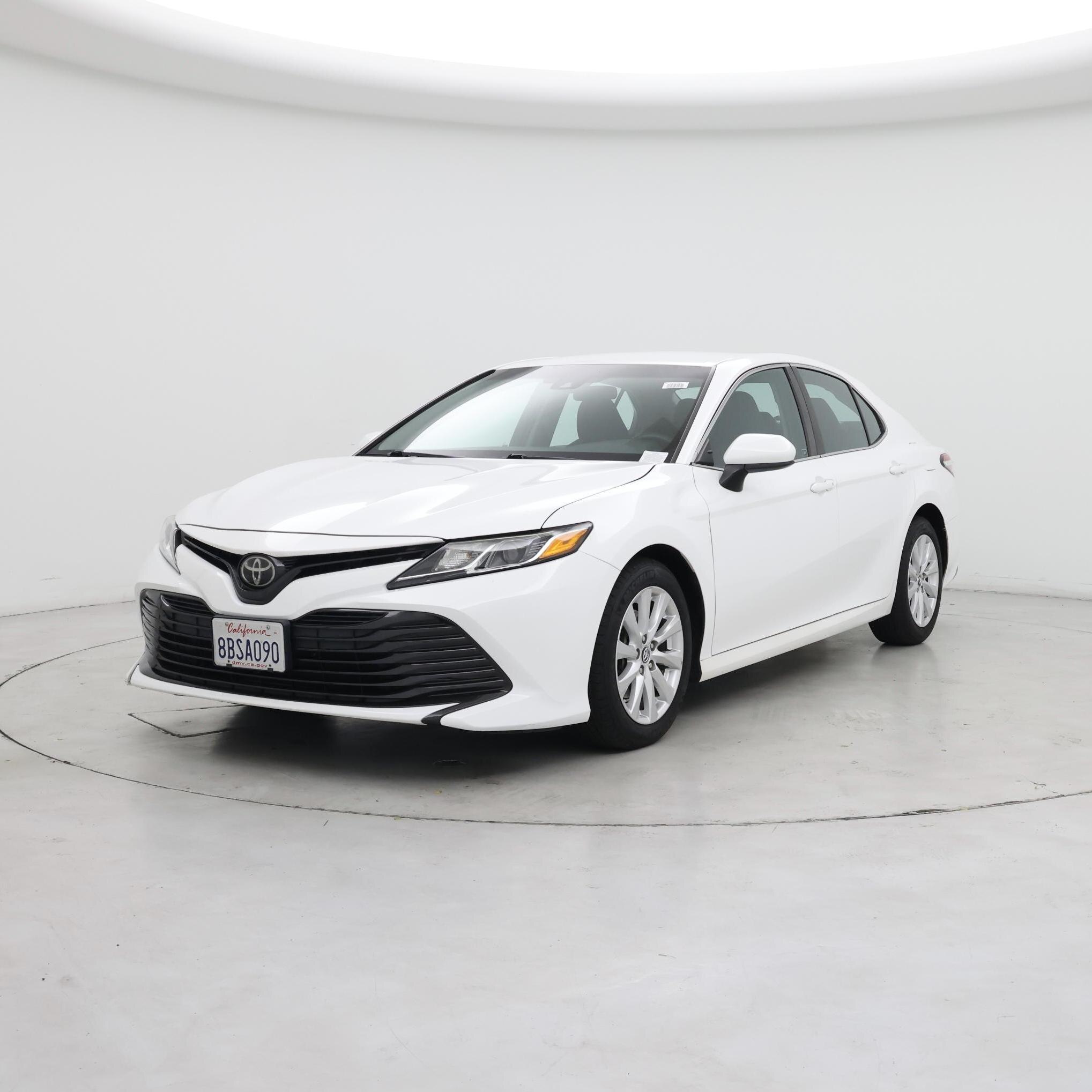 Thumbnail: 2018 Toyota Camry - 4