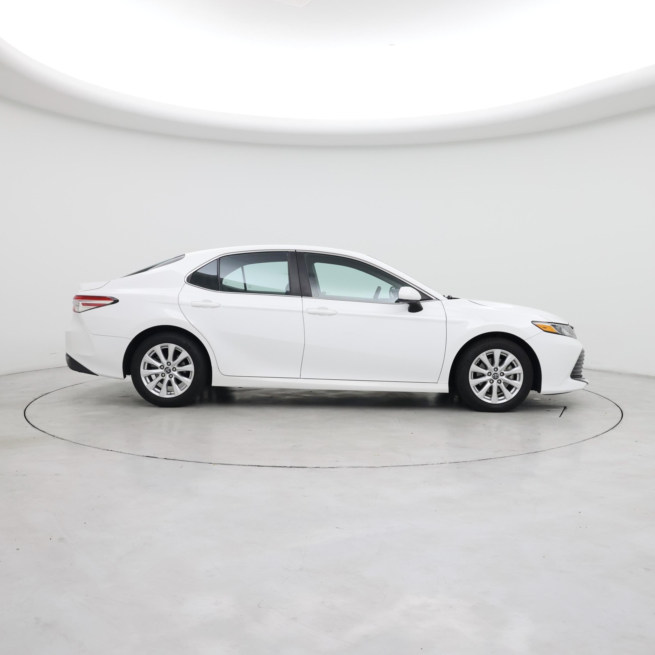 Thumbnail: 2018 Toyota Camry - 7