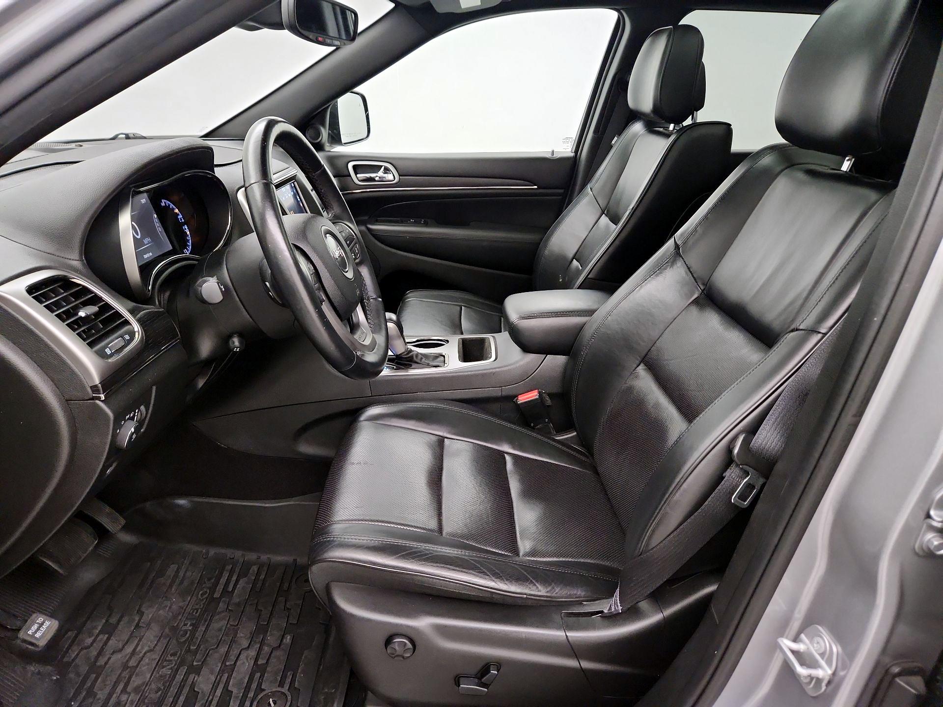 Thumbnail: 2018 Jeep Grand Cherokee - 11