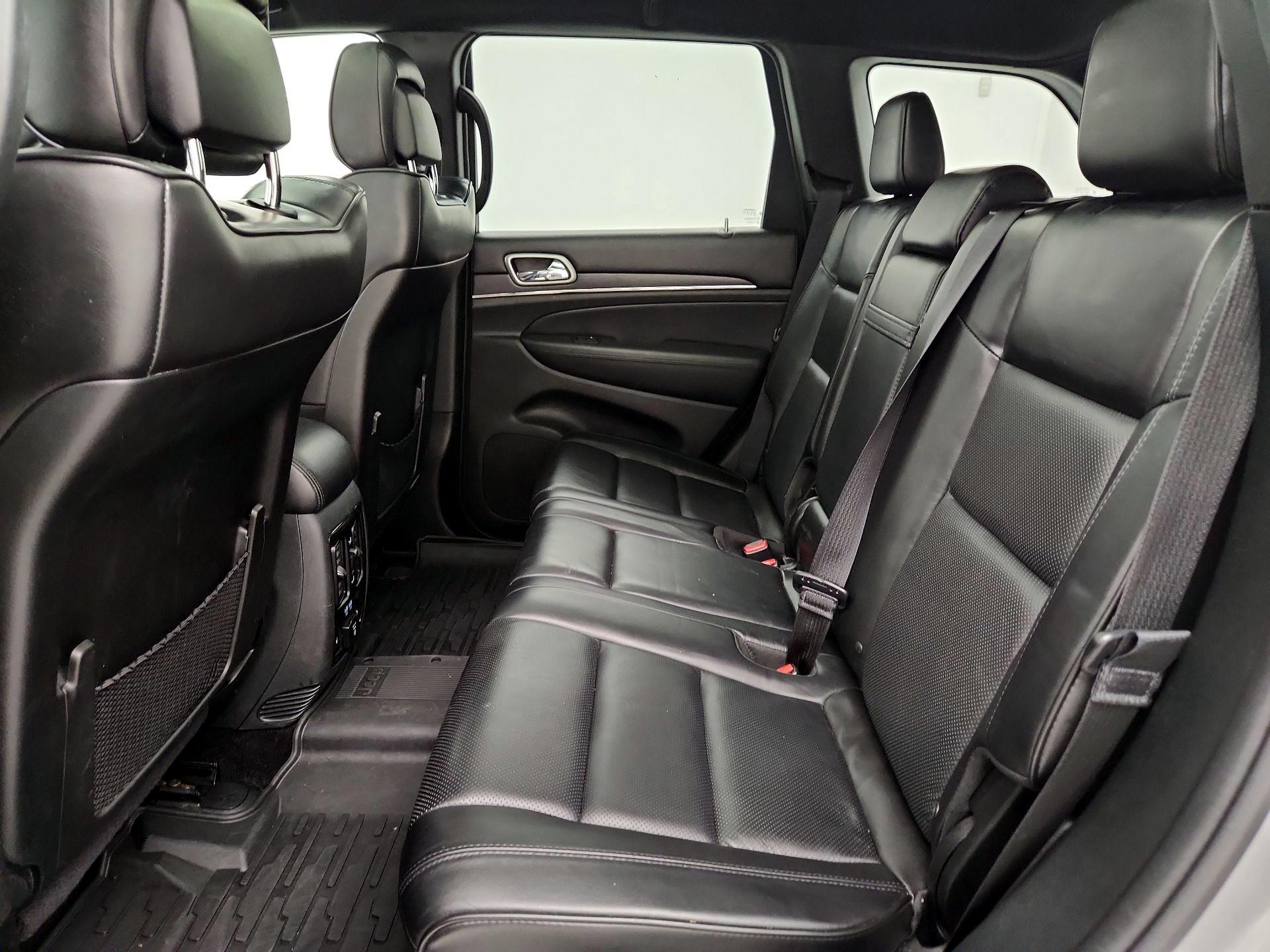 Thumbnail: 2018 Jeep Grand Cherokee - 20