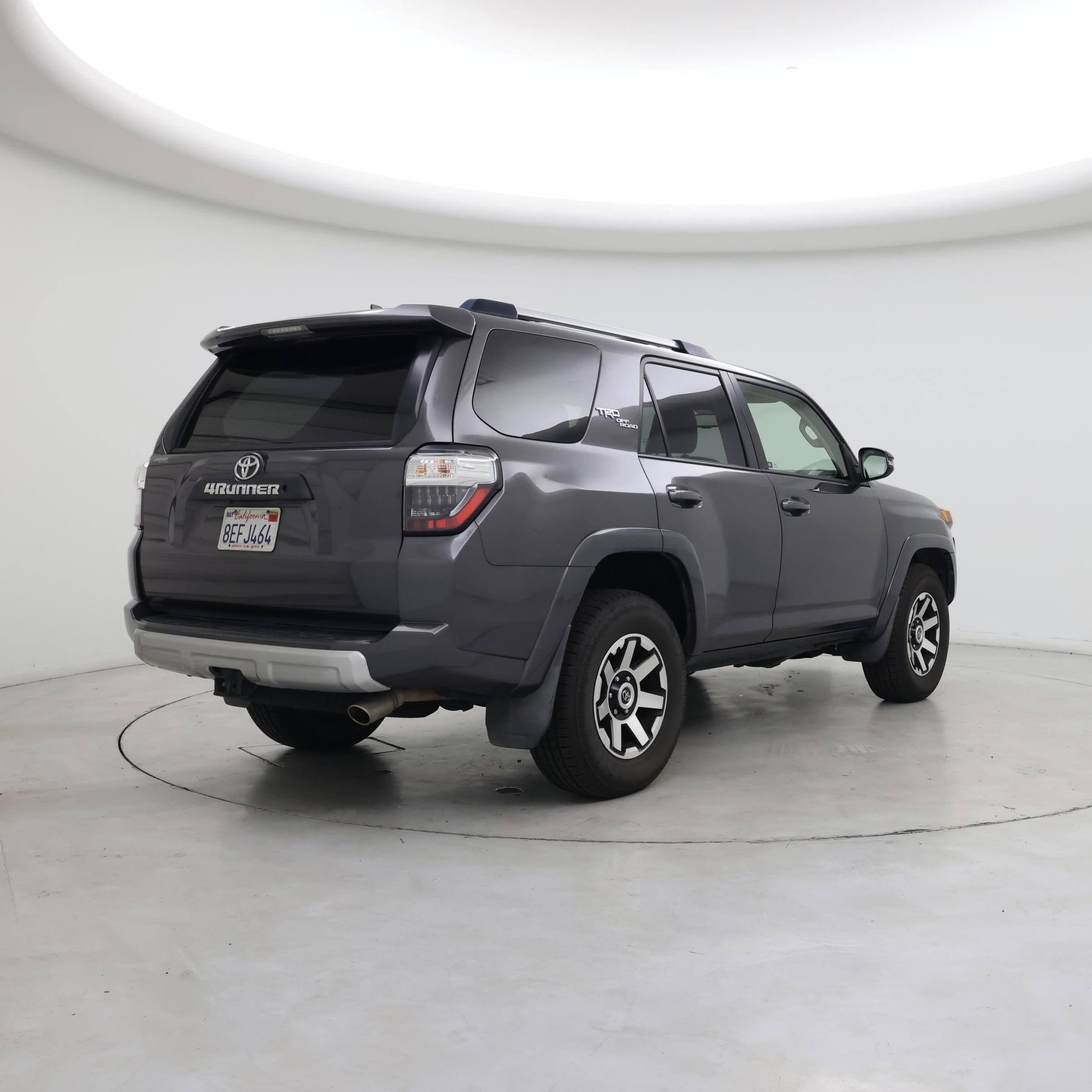 Thumbnail: 2018 Toyota 4Runner - 8