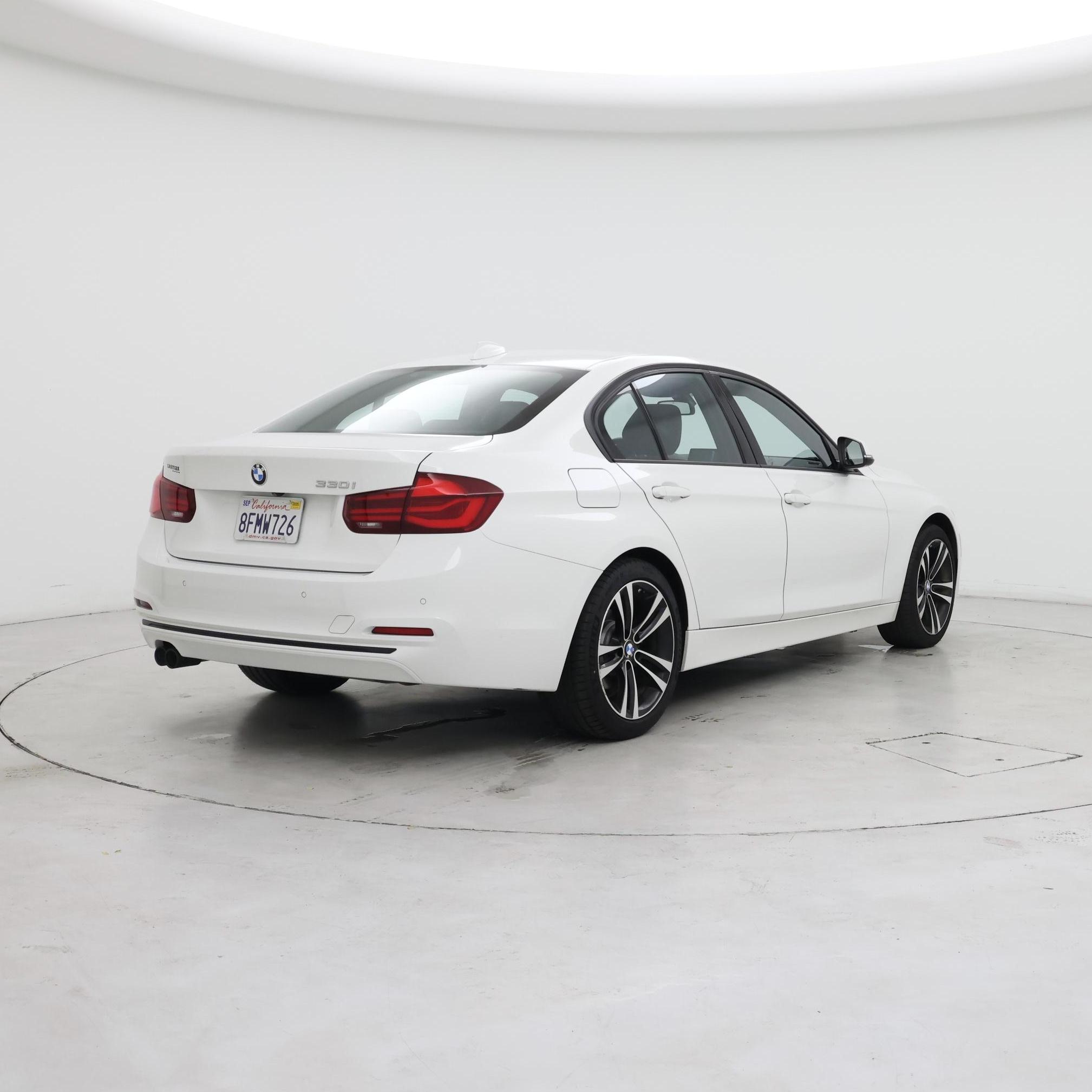 Thumbnail: 2018 BMW 3 Series - 8
