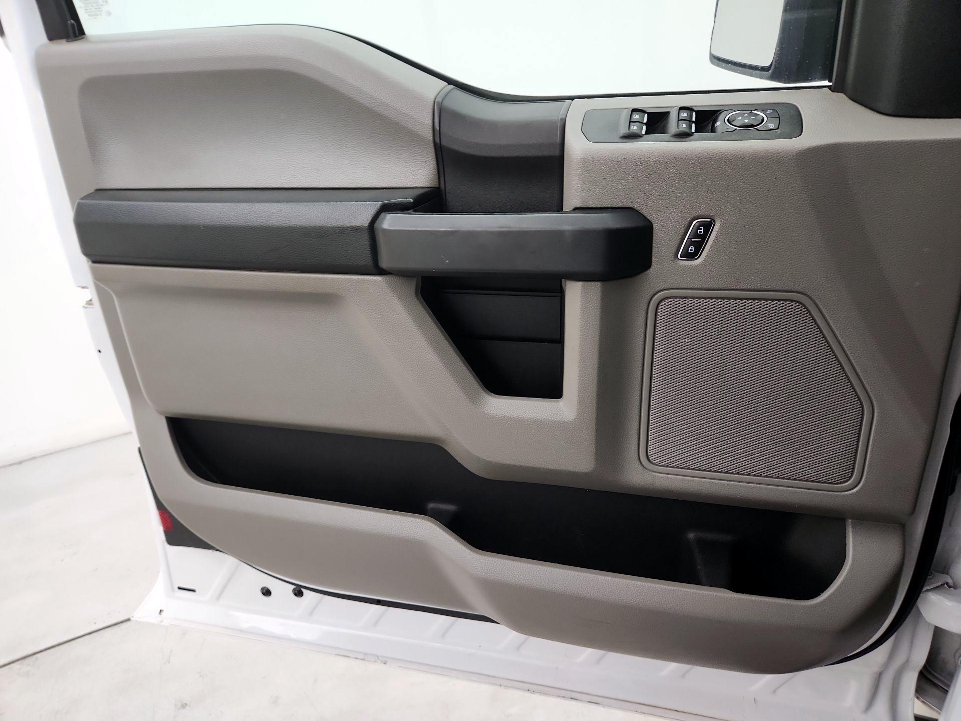 Thumbnail: 2022 Chevrolet Silverado 1500 - 12