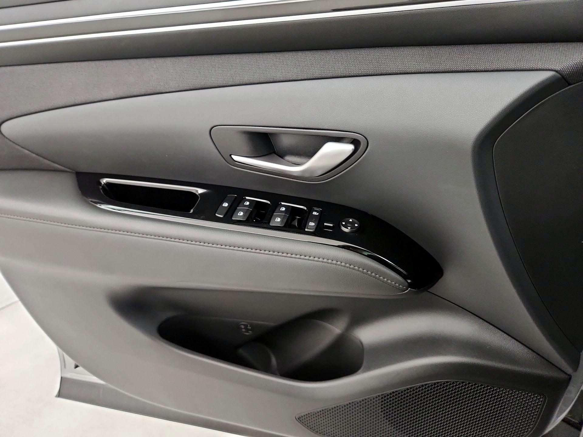 Thumbnail: 2023 Hyundai Tucson - 12