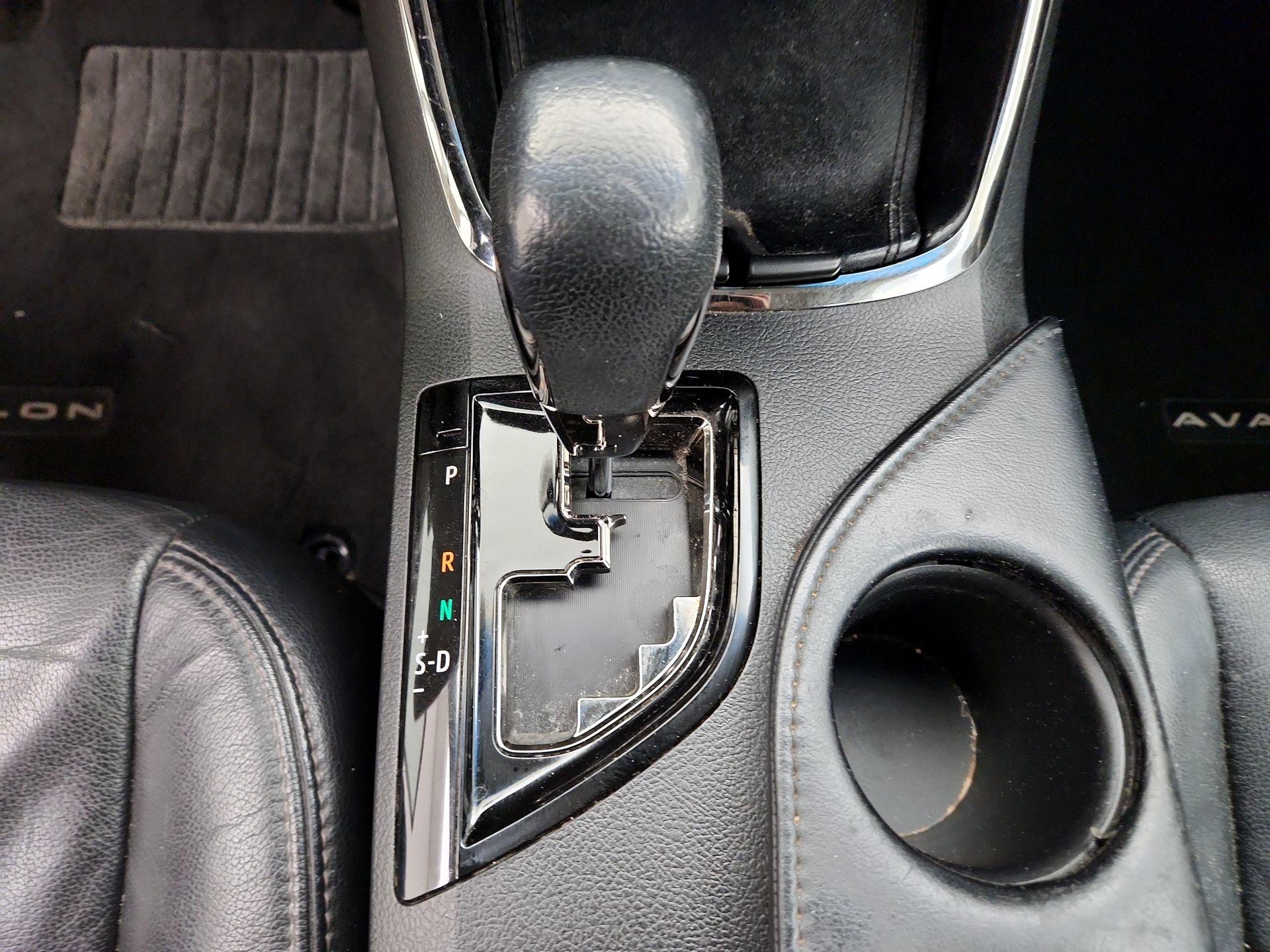 Thumbnail: 2015 Toyota Avalon - 17