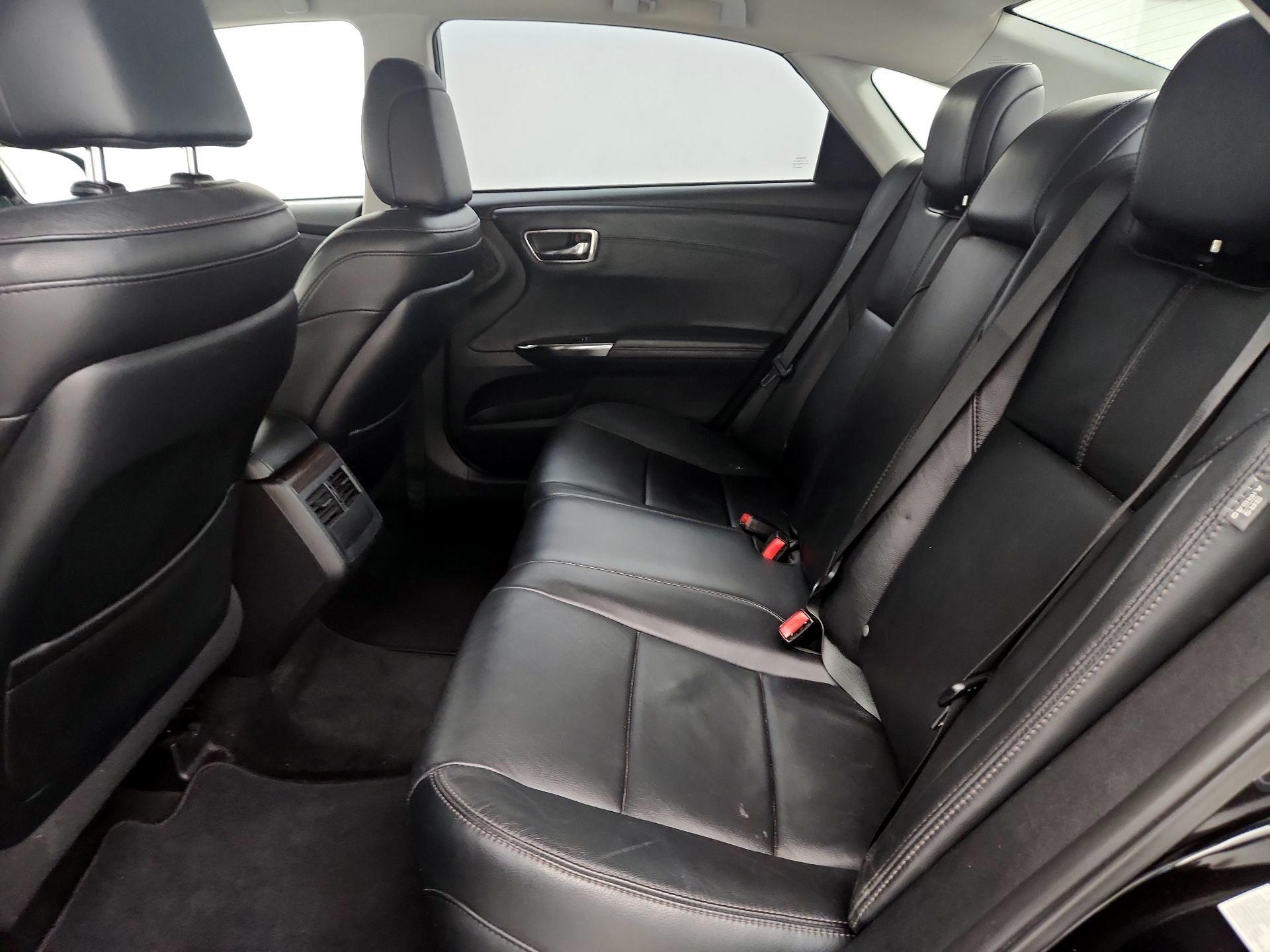 Thumbnail: 2015 Toyota Avalon - 18