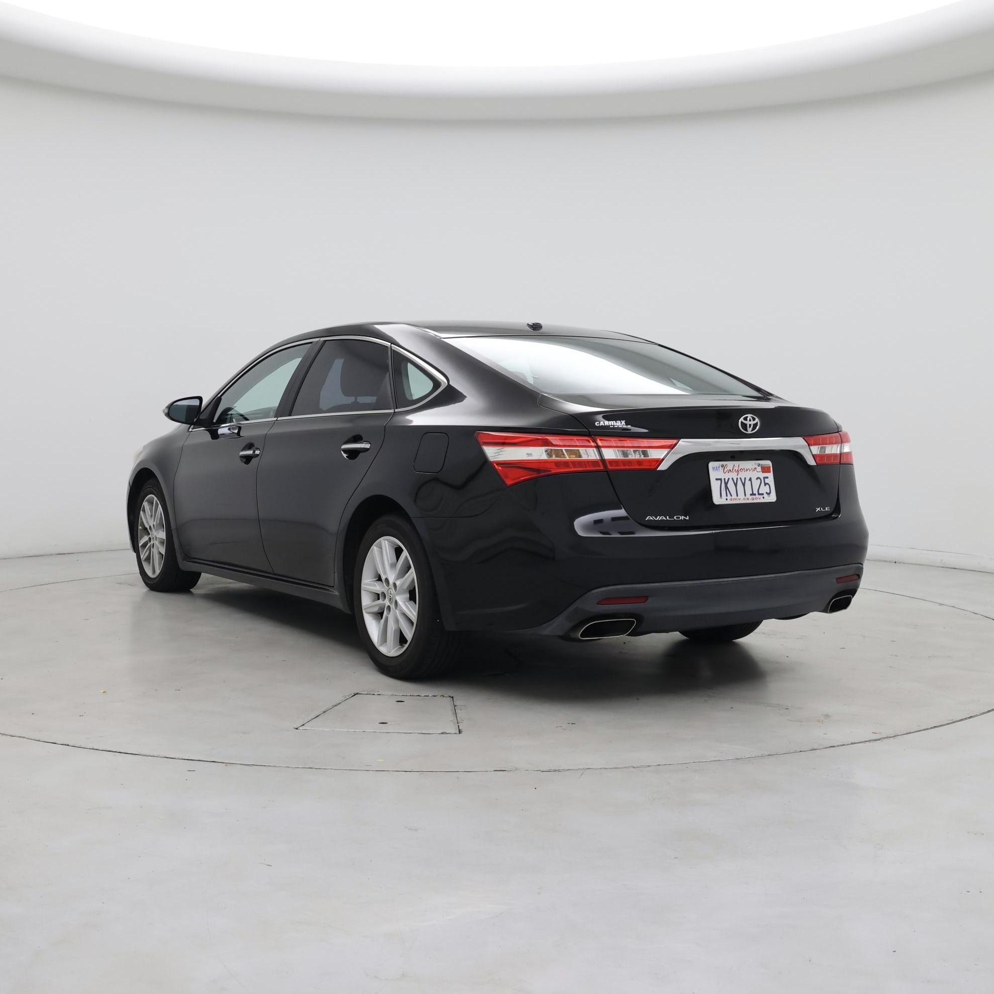 Thumbnail: 2015 Toyota Avalon - 2