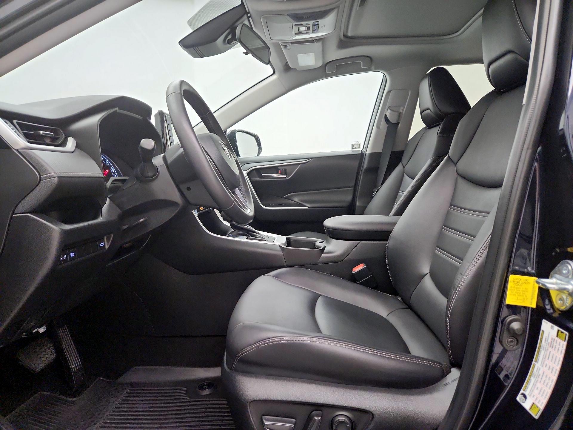 Thumbnail: 2022 Toyota RAV4 - 11