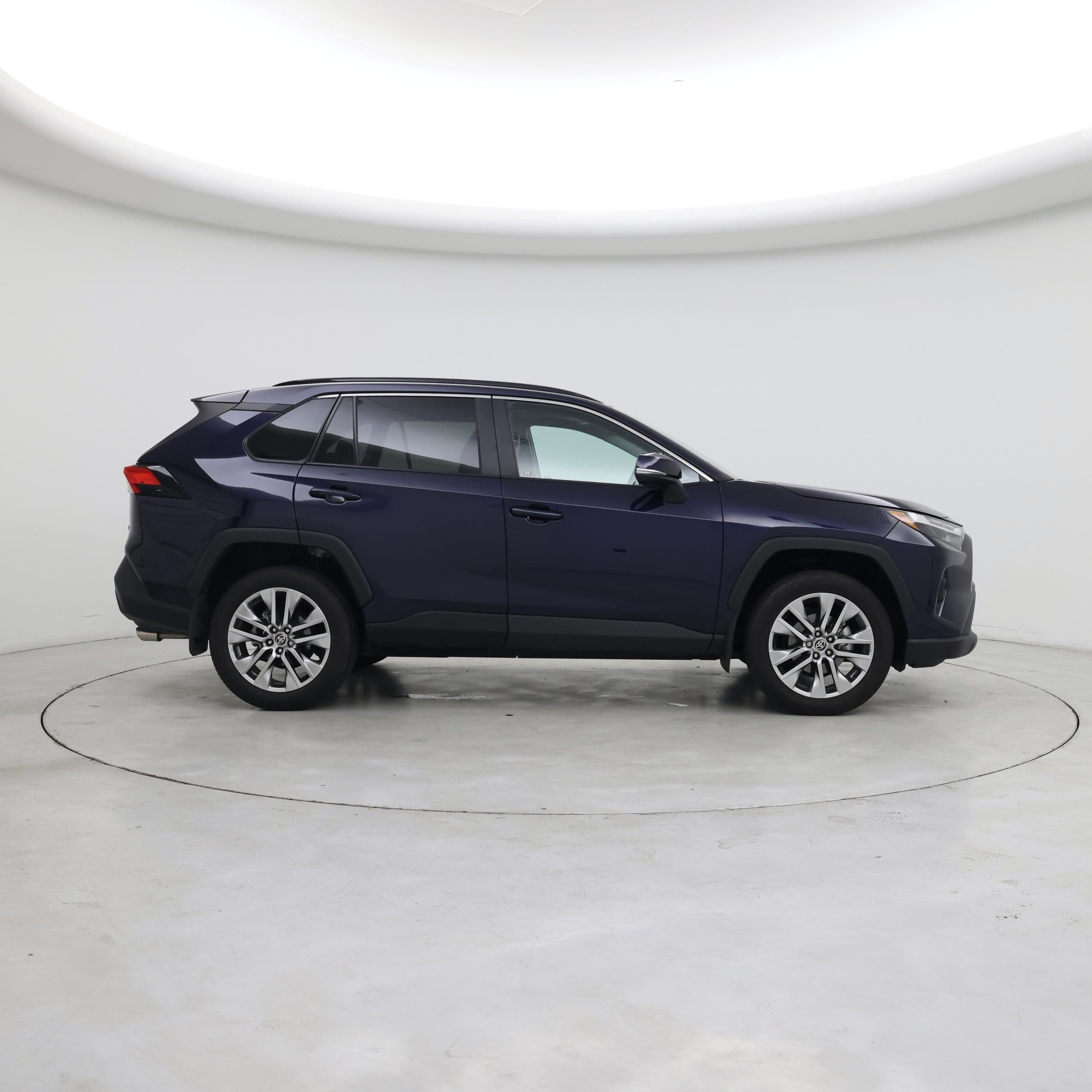 Thumbnail: 2022 Toyota RAV4 - 7