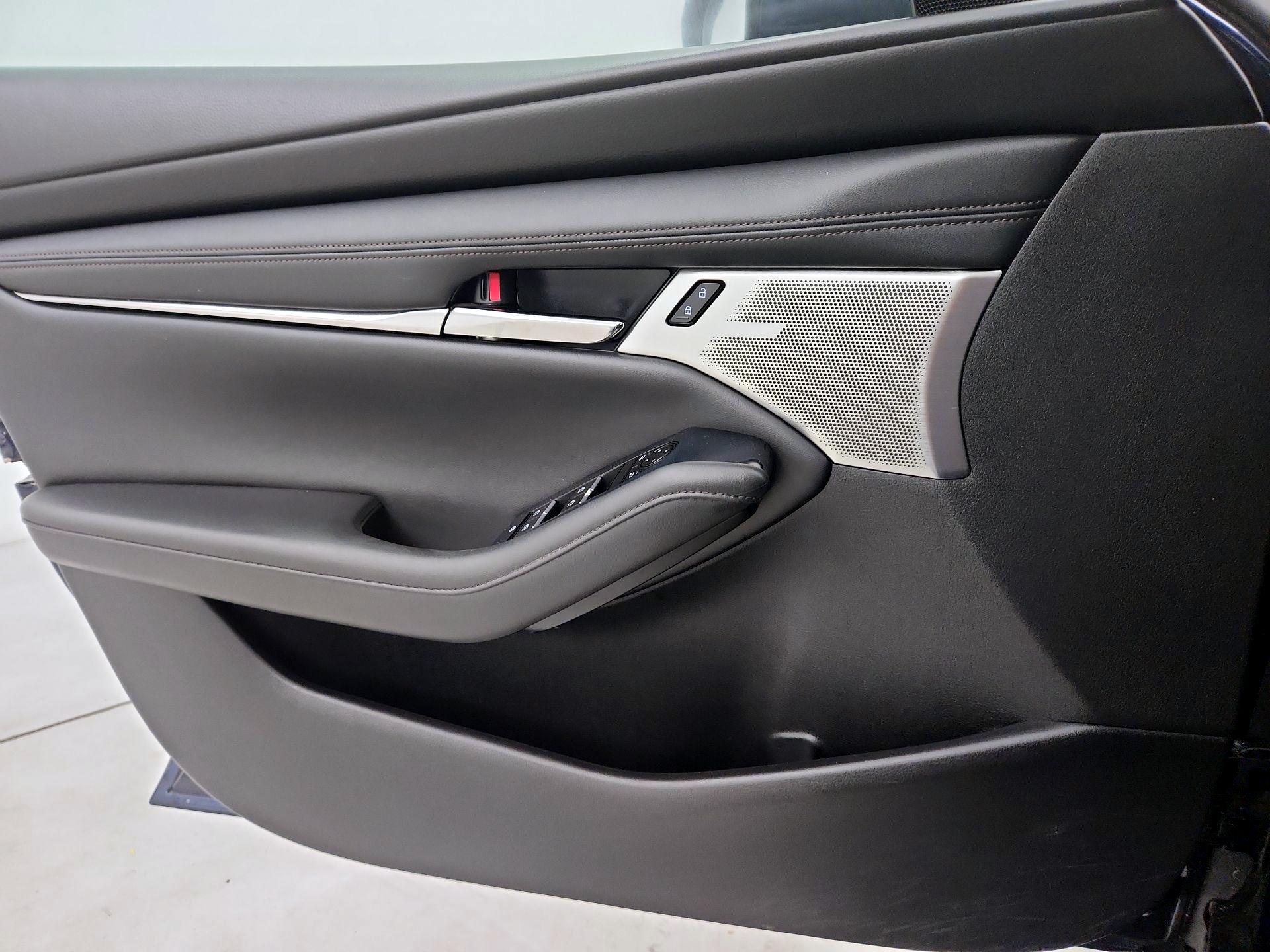 Thumbnail: 2019 Mazda Mazda3 - 12