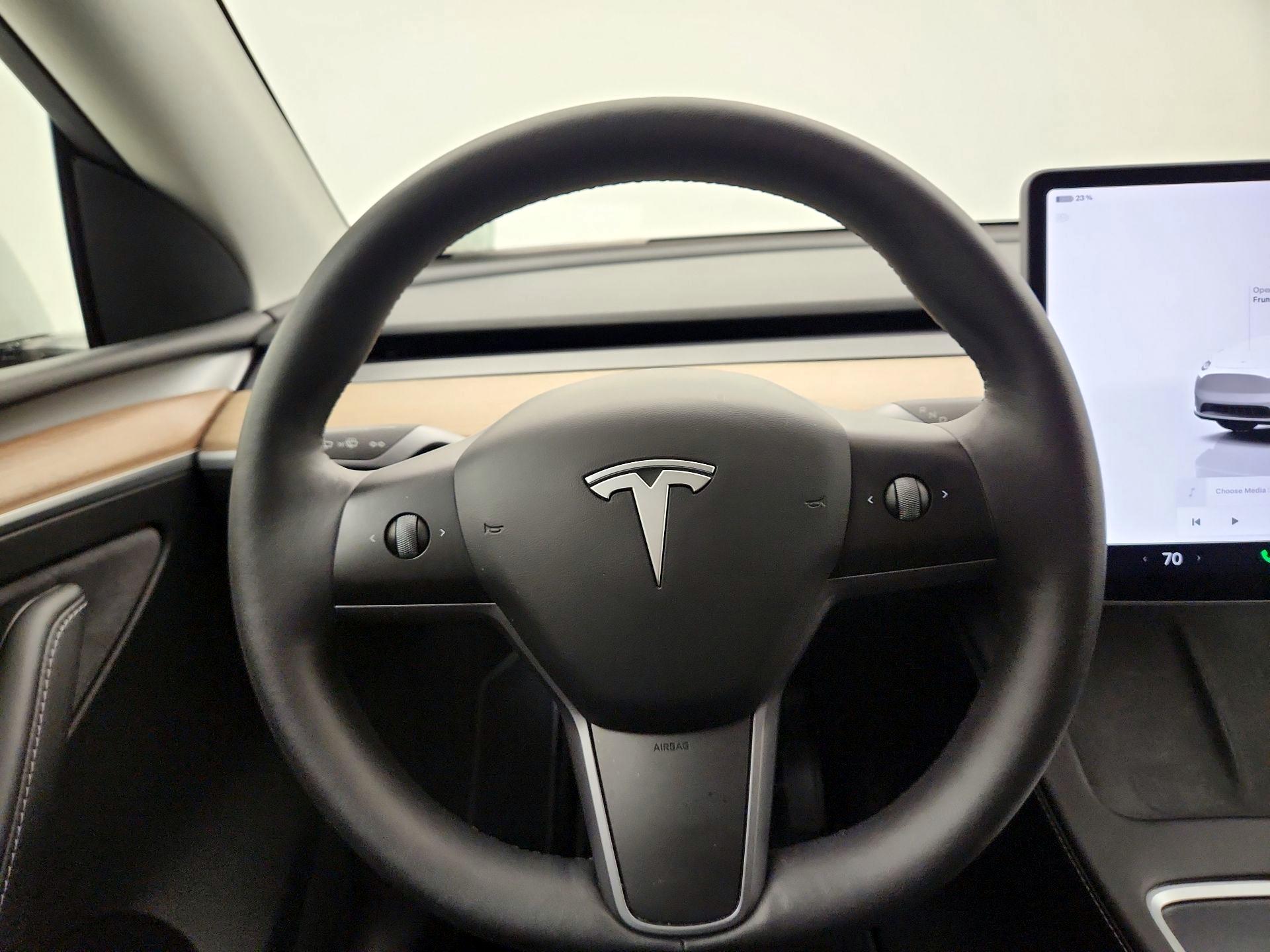 Thumbnail: 2023 Tesla Model Y - 10