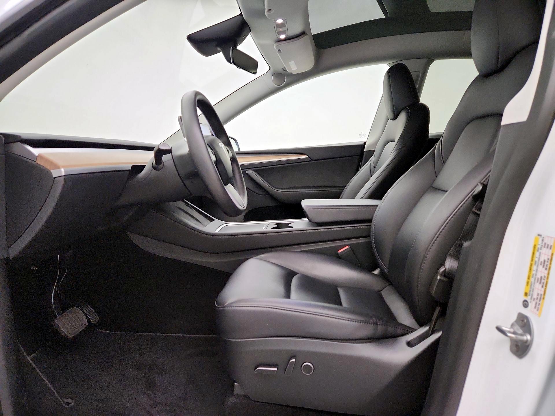 Thumbnail: 2023 Tesla Model Y - 11