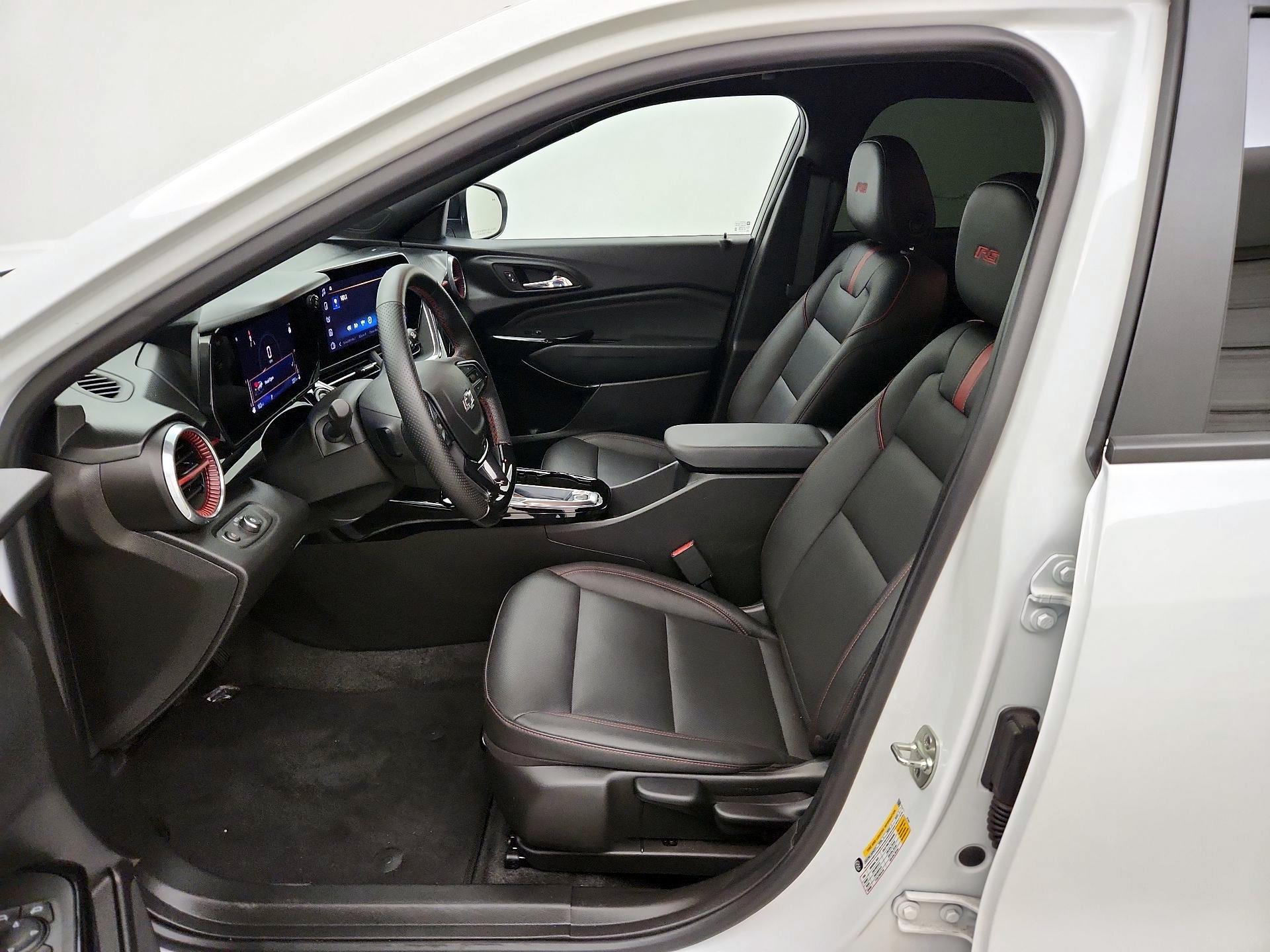 Thumbnail: 2024 Chevrolet Trax - 11