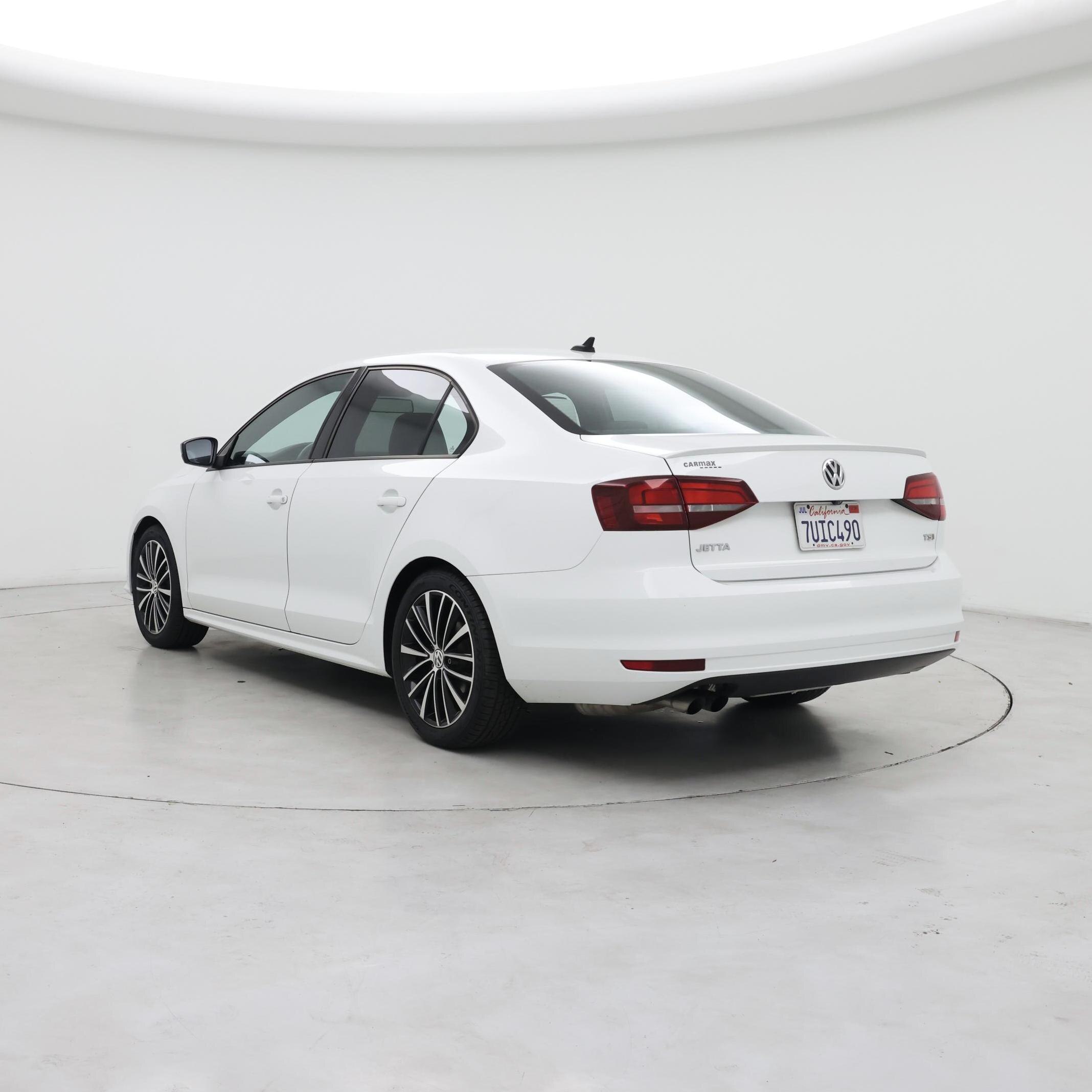 Thumbnail: 2016 Volkswagen Jetta - 2
