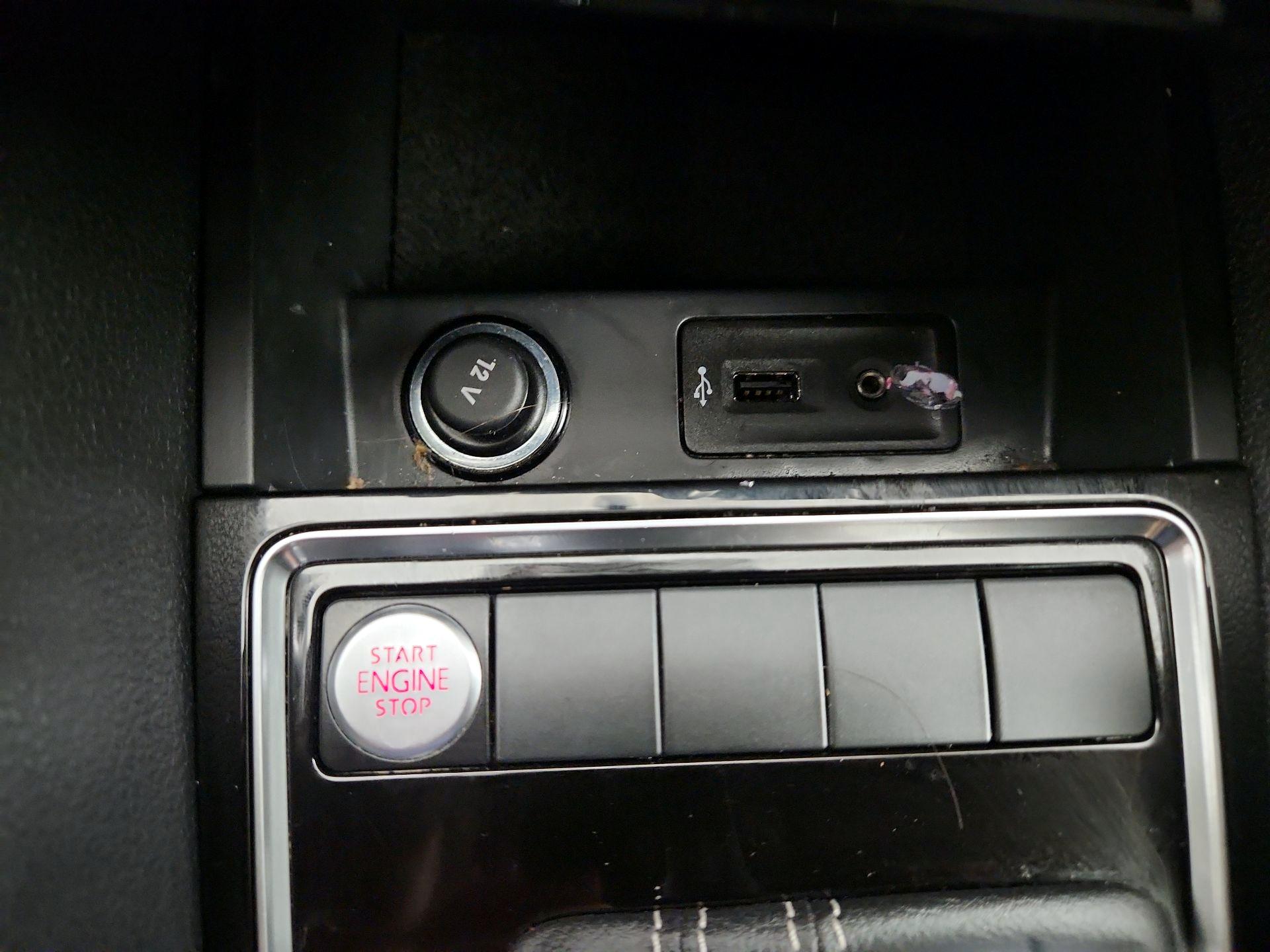 Thumbnail: 2016 Volkswagen Jetta - 19