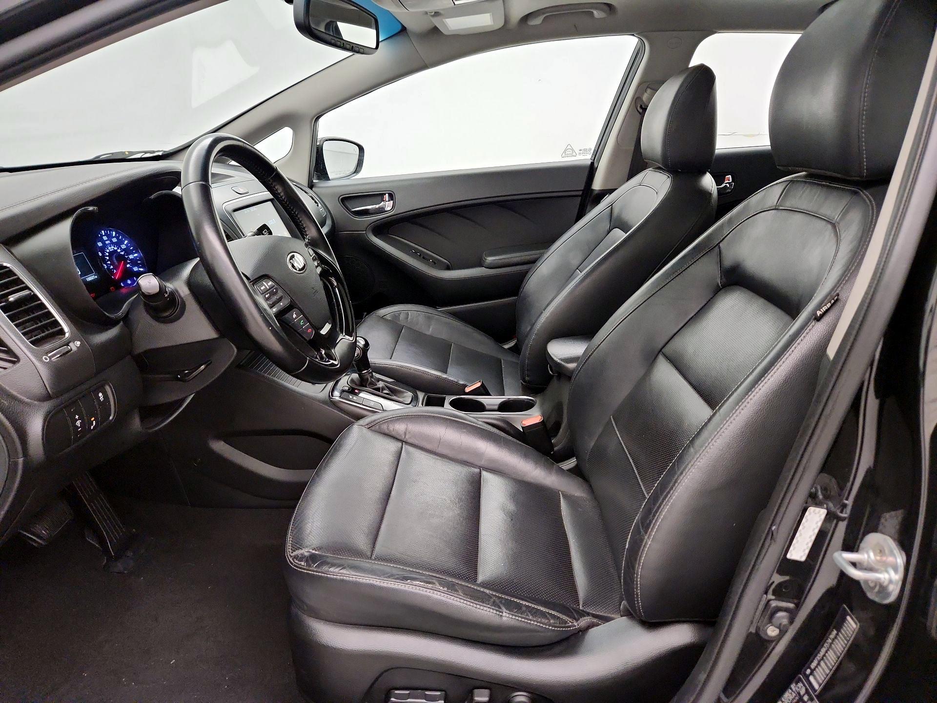 Thumbnail: 2018 Kia Forte - 11