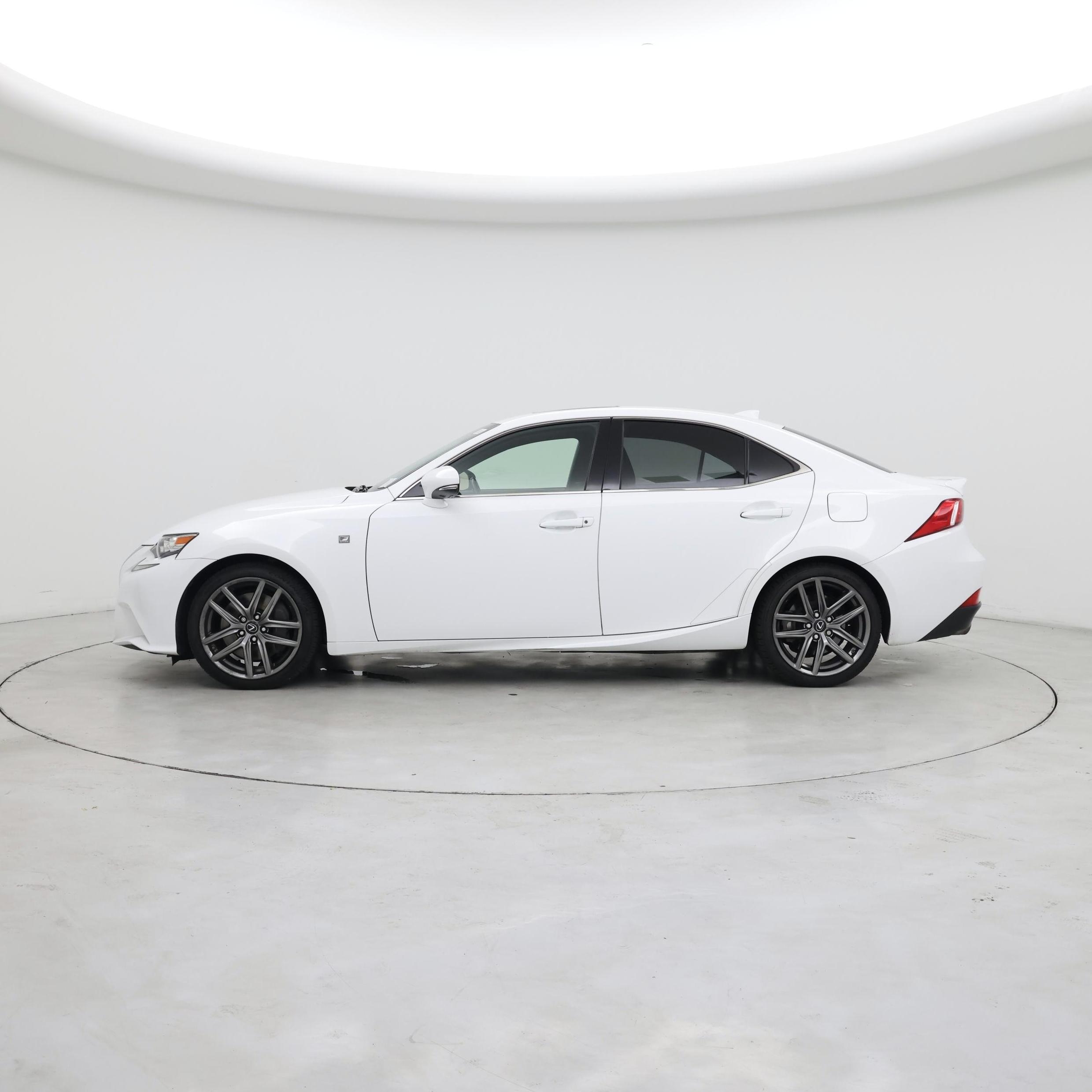 Thumbnail: 2016 Lexus IS - 3