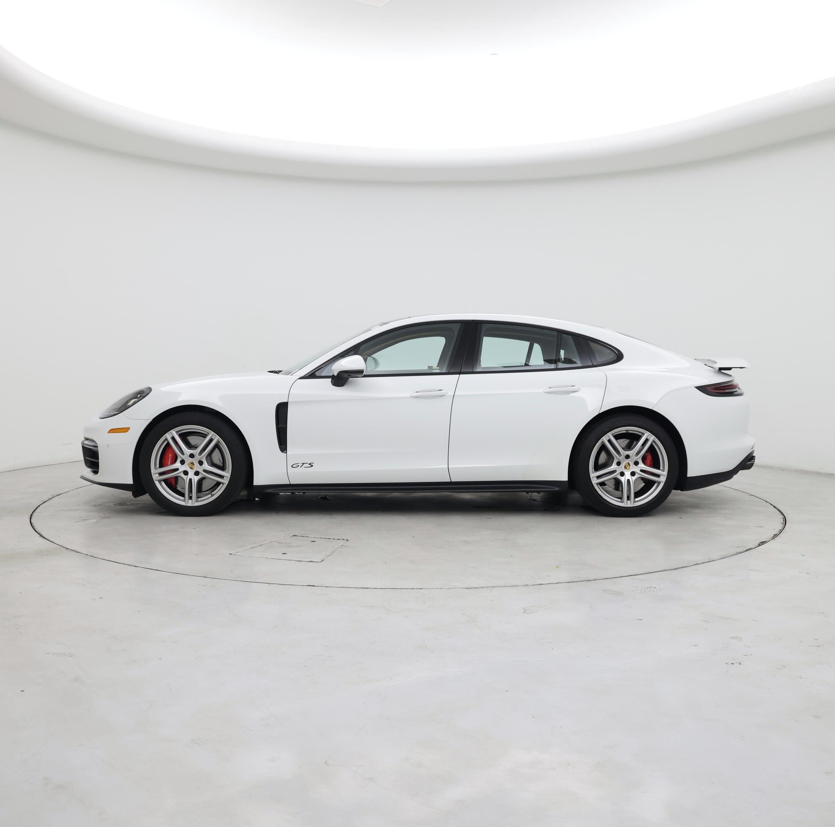 Thumbnail: 2019 Porsche Panamera - 3