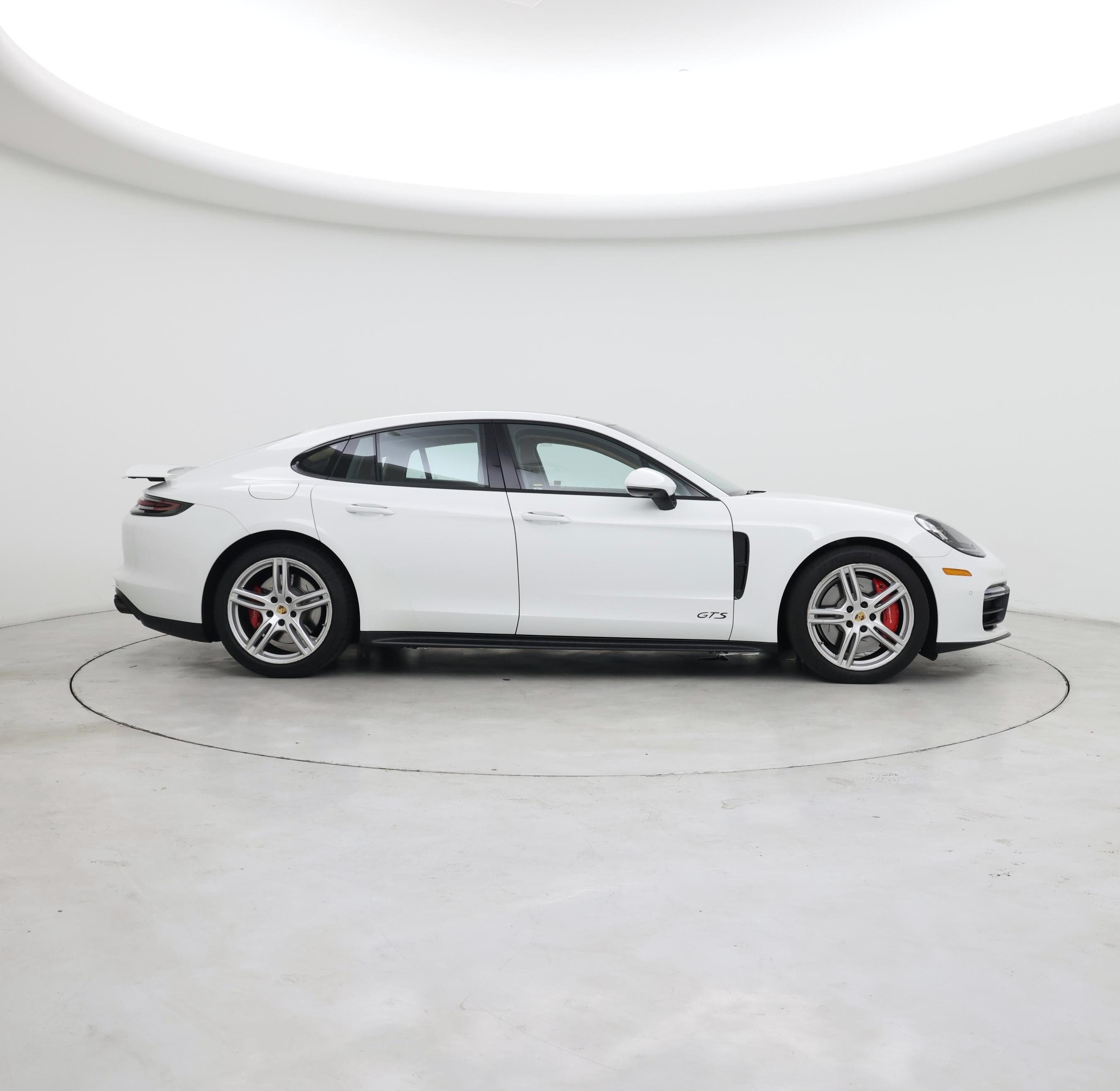 Thumbnail: 2019 Porsche Panamera - 7