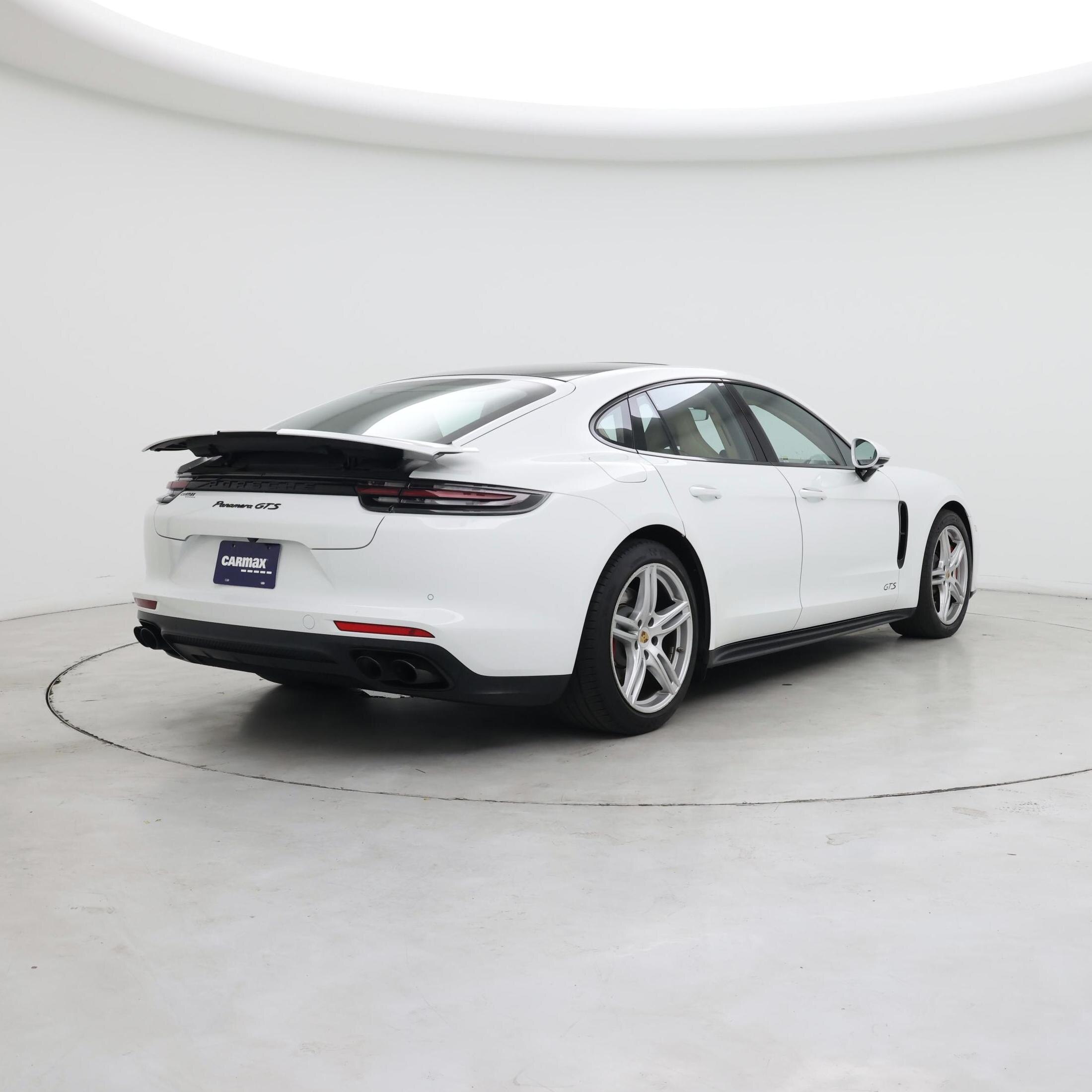 Thumbnail: 2019 Porsche Panamera - 8