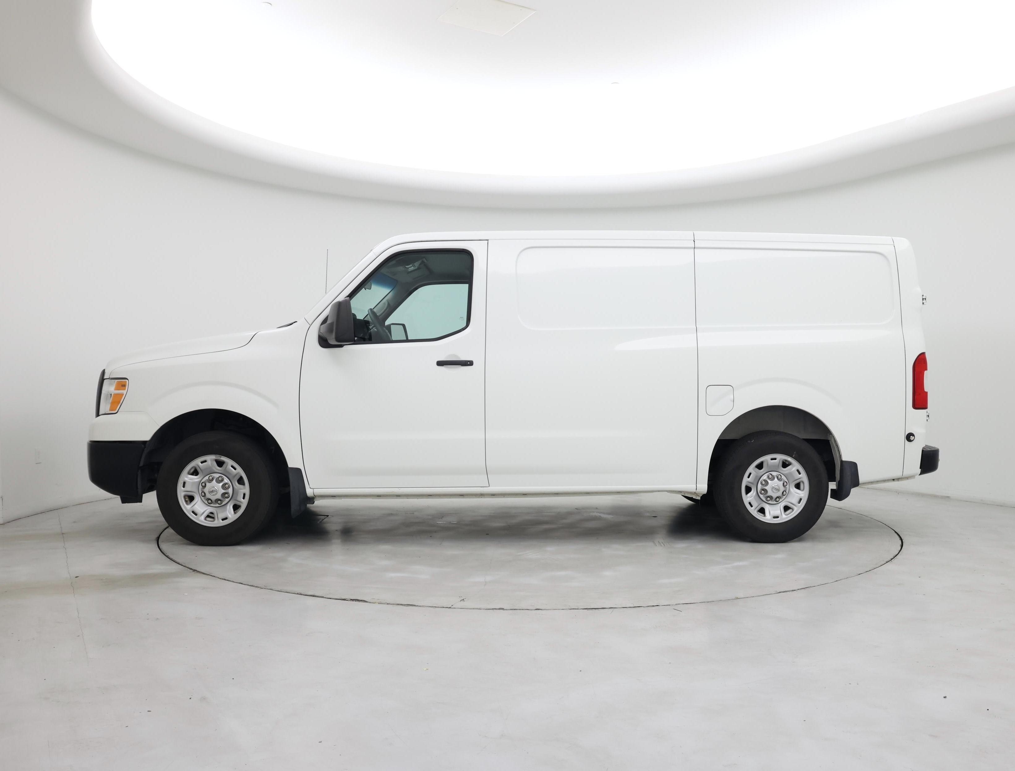 Thumbnail: 2018 Nissan NV - 3