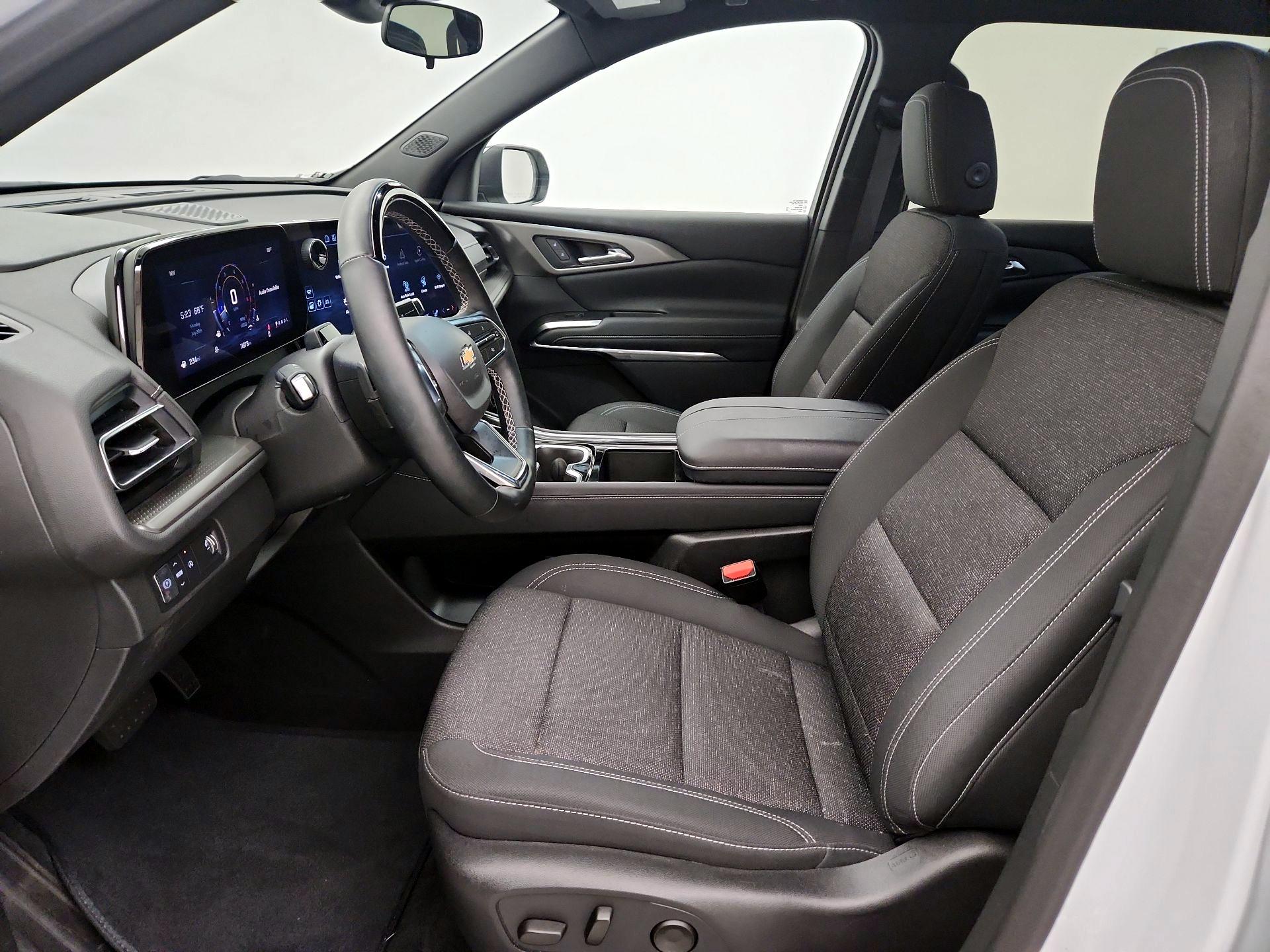 Thumbnail: 2025 Chevrolet Traverse - 11