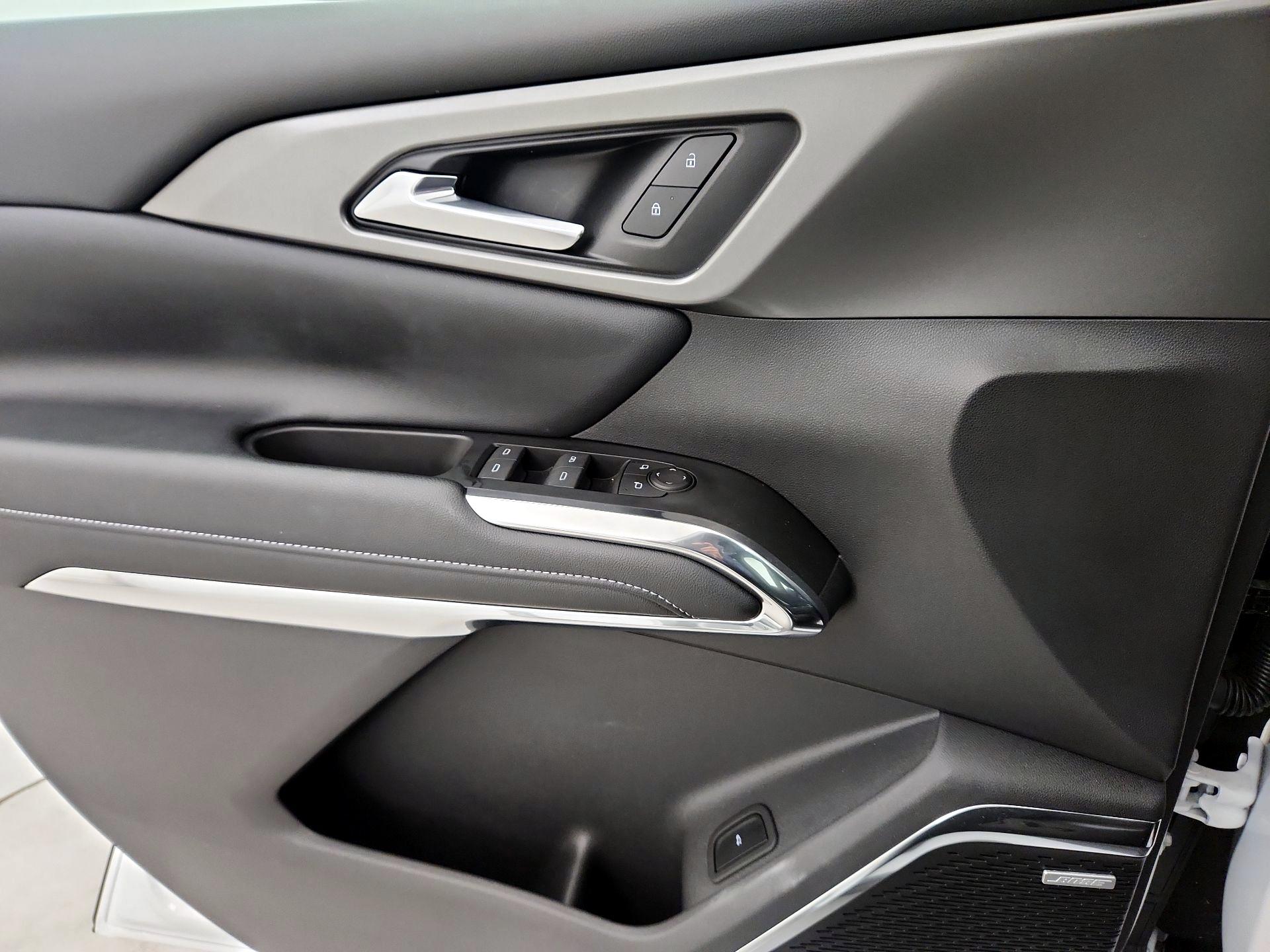 Thumbnail: 2025 Chevrolet Traverse - 12