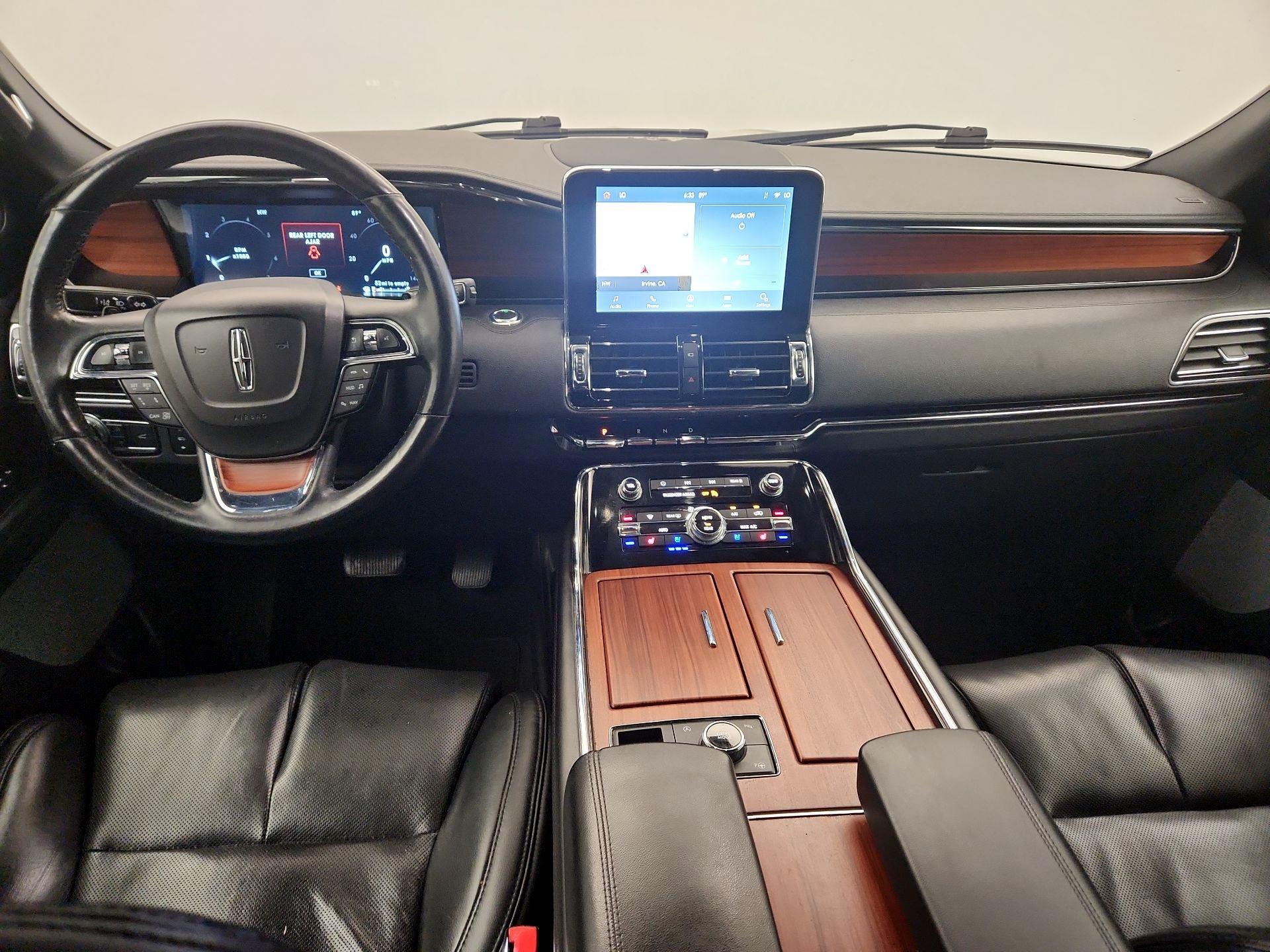 Thumbnail: 2020 Lincoln Navigator - 9
