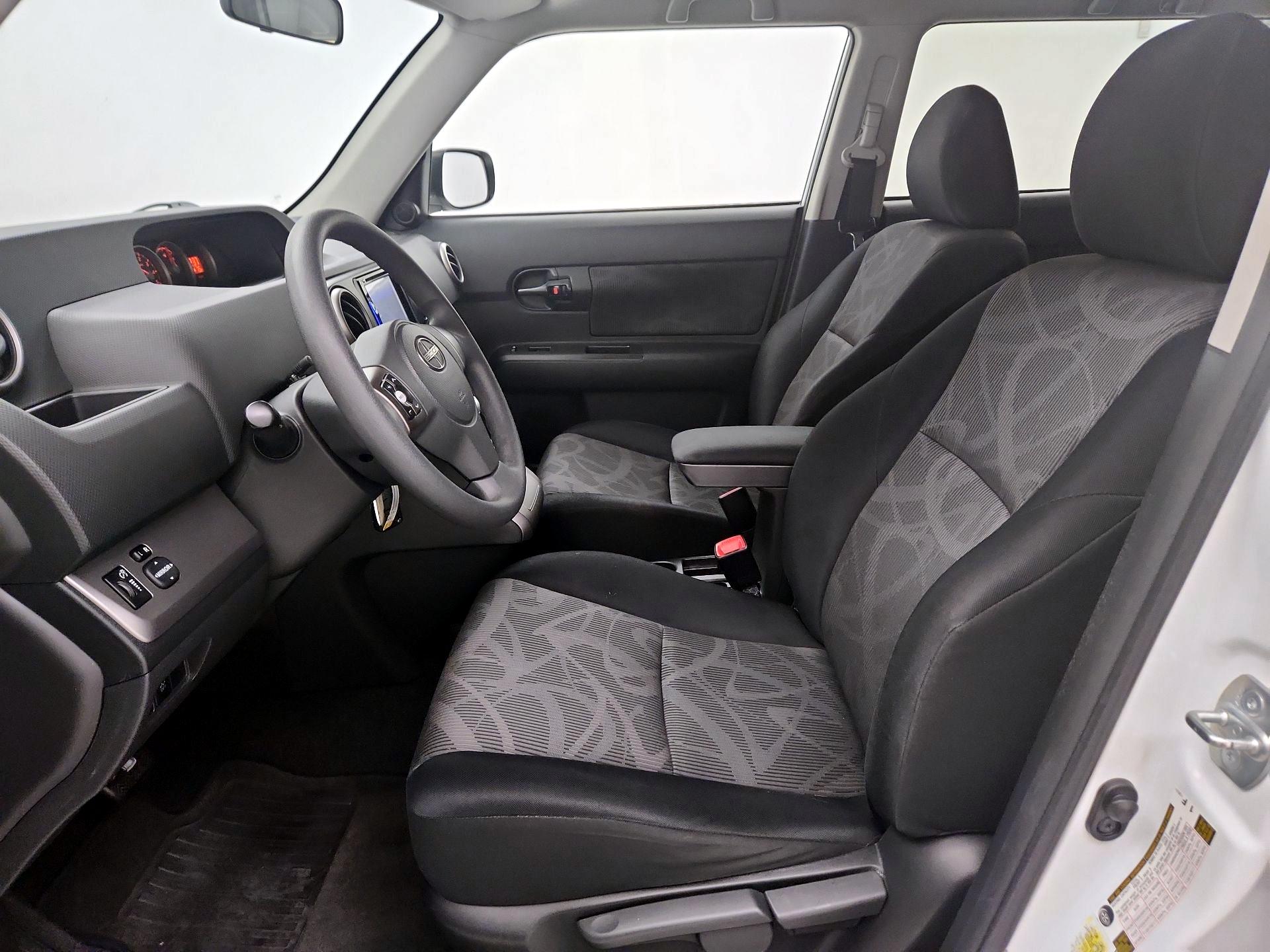 Thumbnail: 2014 Scion xB - 11