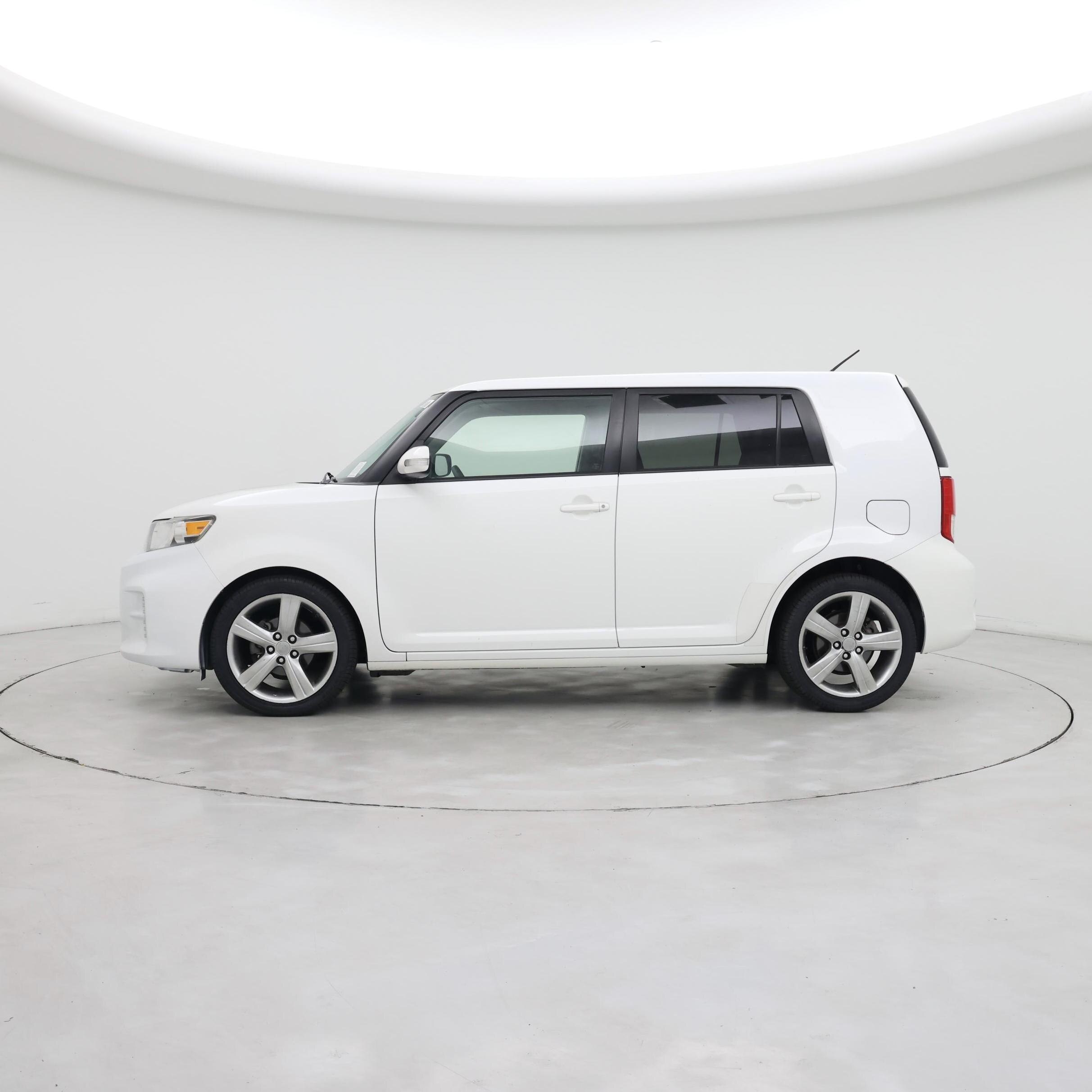 Thumbnail: 2014 Scion xB - 3