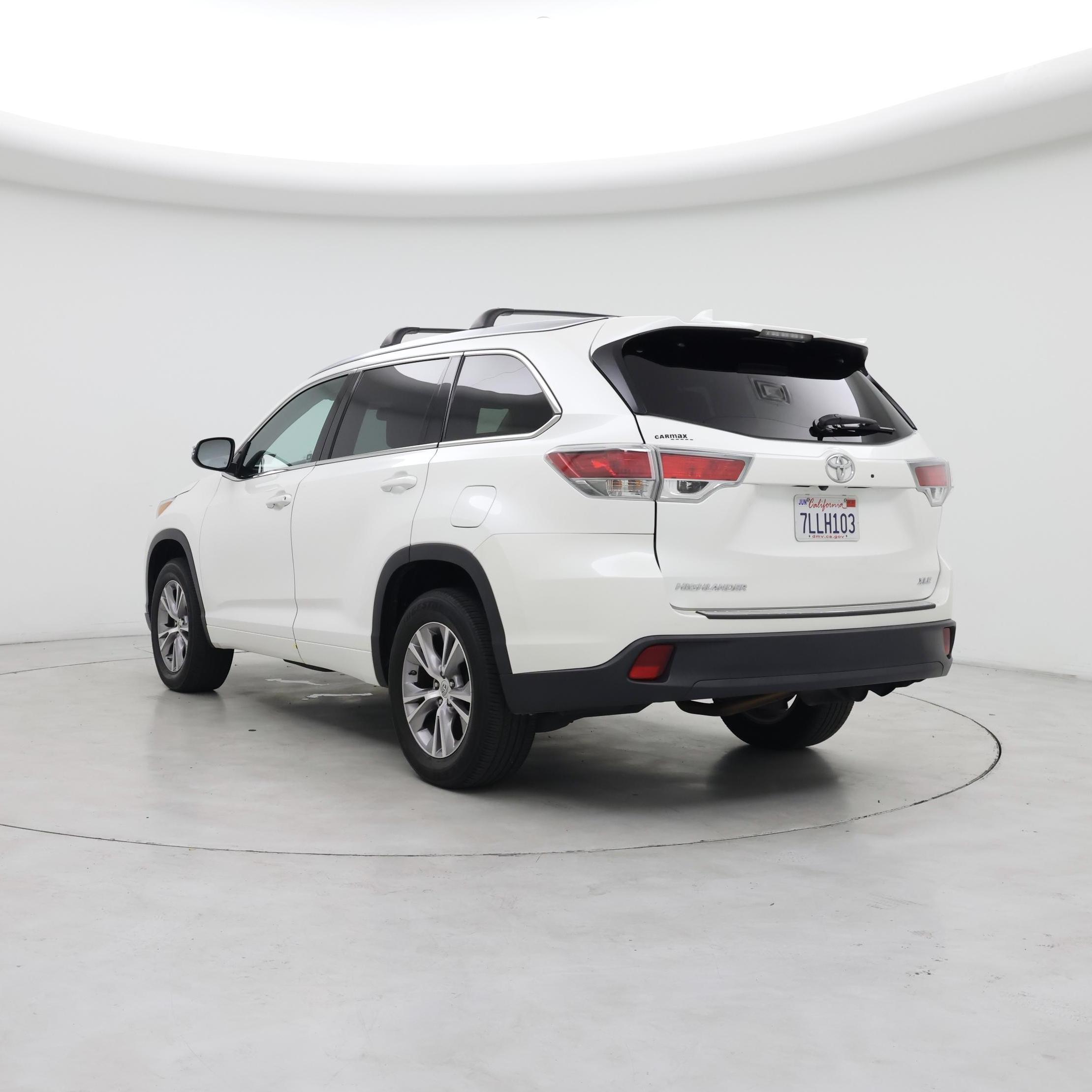Thumbnail: 2015 Toyota Highlander - 2