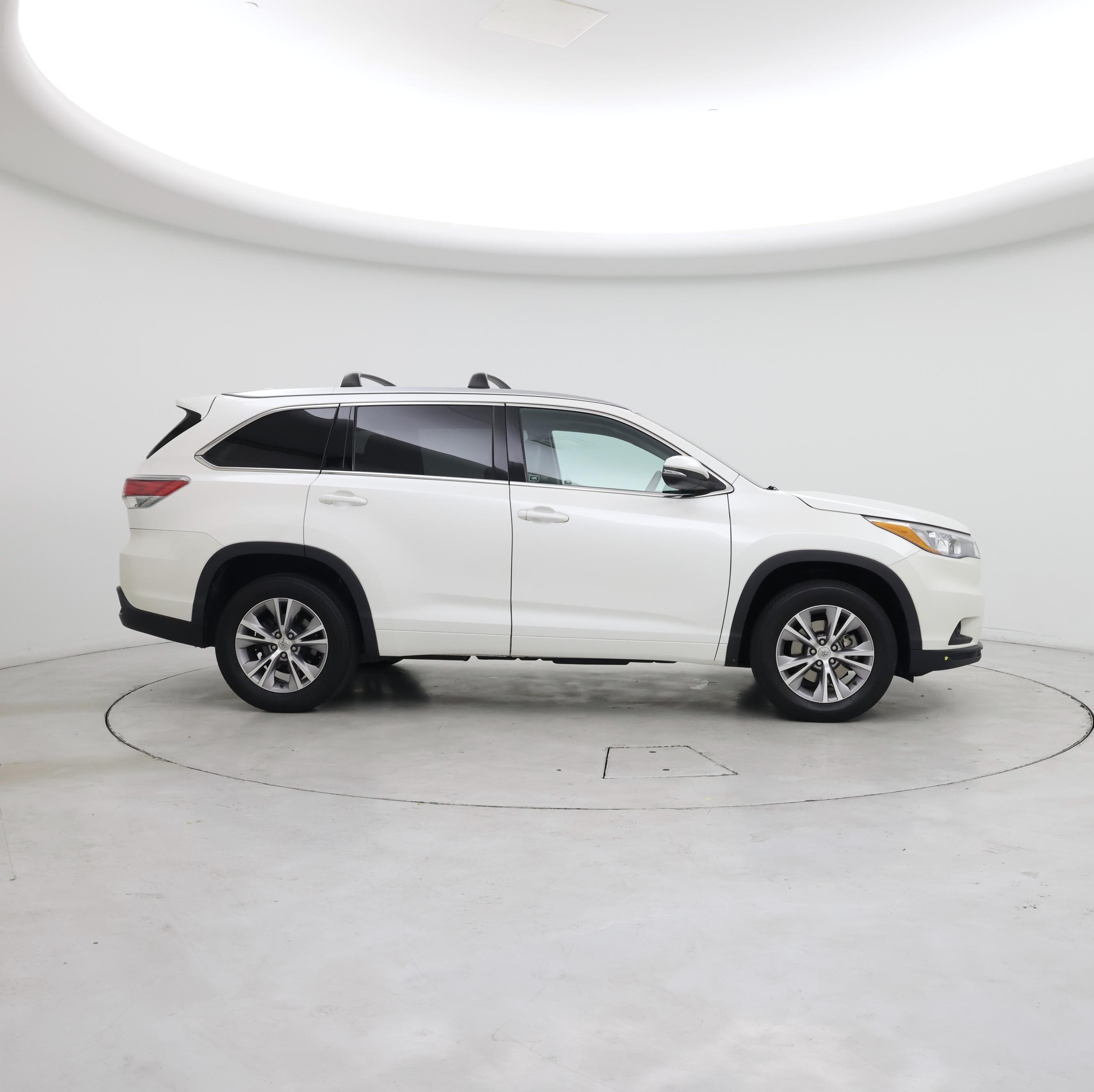 Thumbnail: 2015 Toyota Highlander - 7