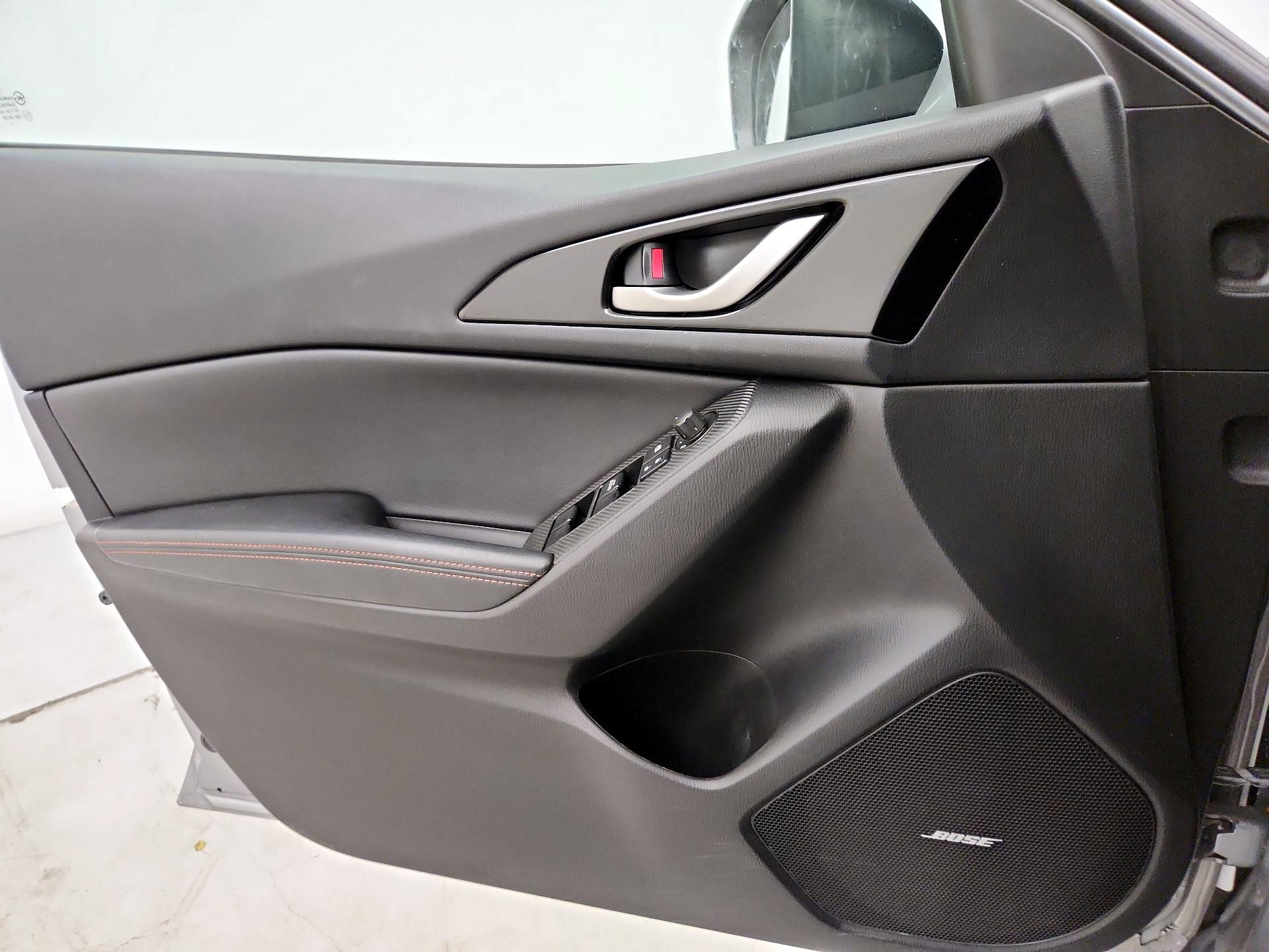 Thumbnail: 2015 Mazda Mazda3 - 12