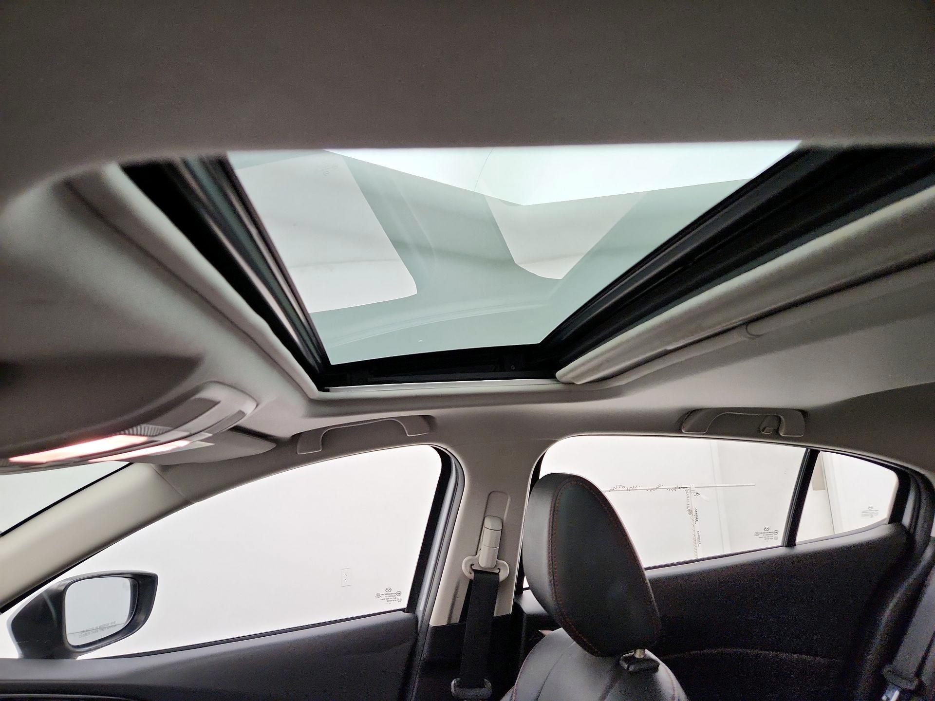 Thumbnail: 2015 Mazda Mazda3 - 19