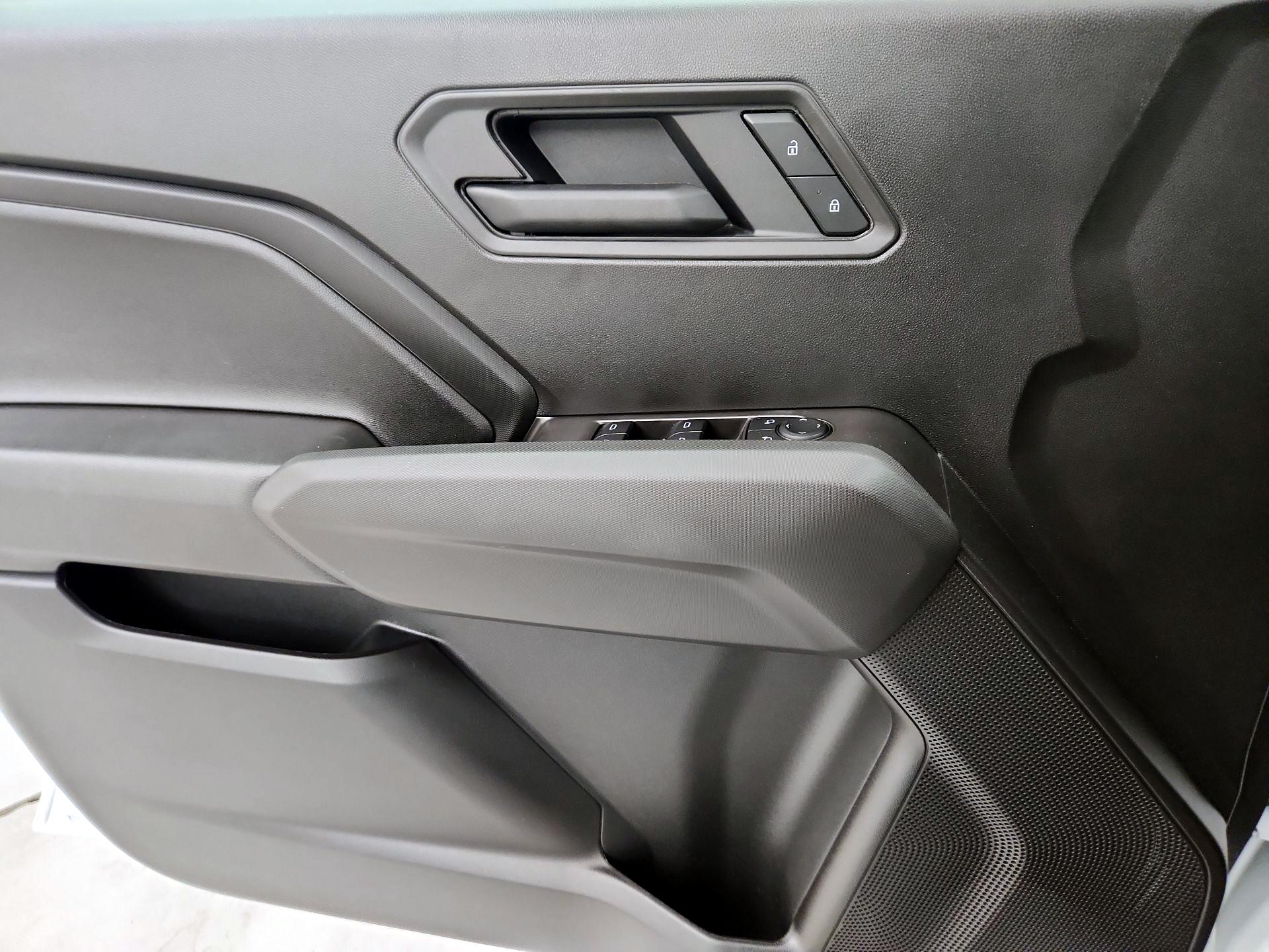 Thumbnail: 2025 Chevrolet Colorado - 12