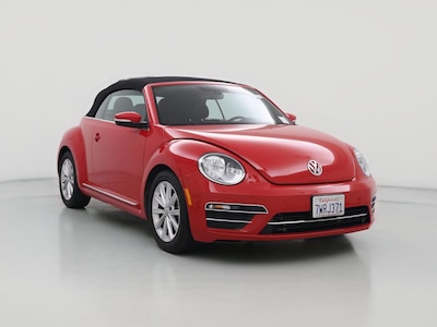 Red 2017 Volkswagen Beetle SE