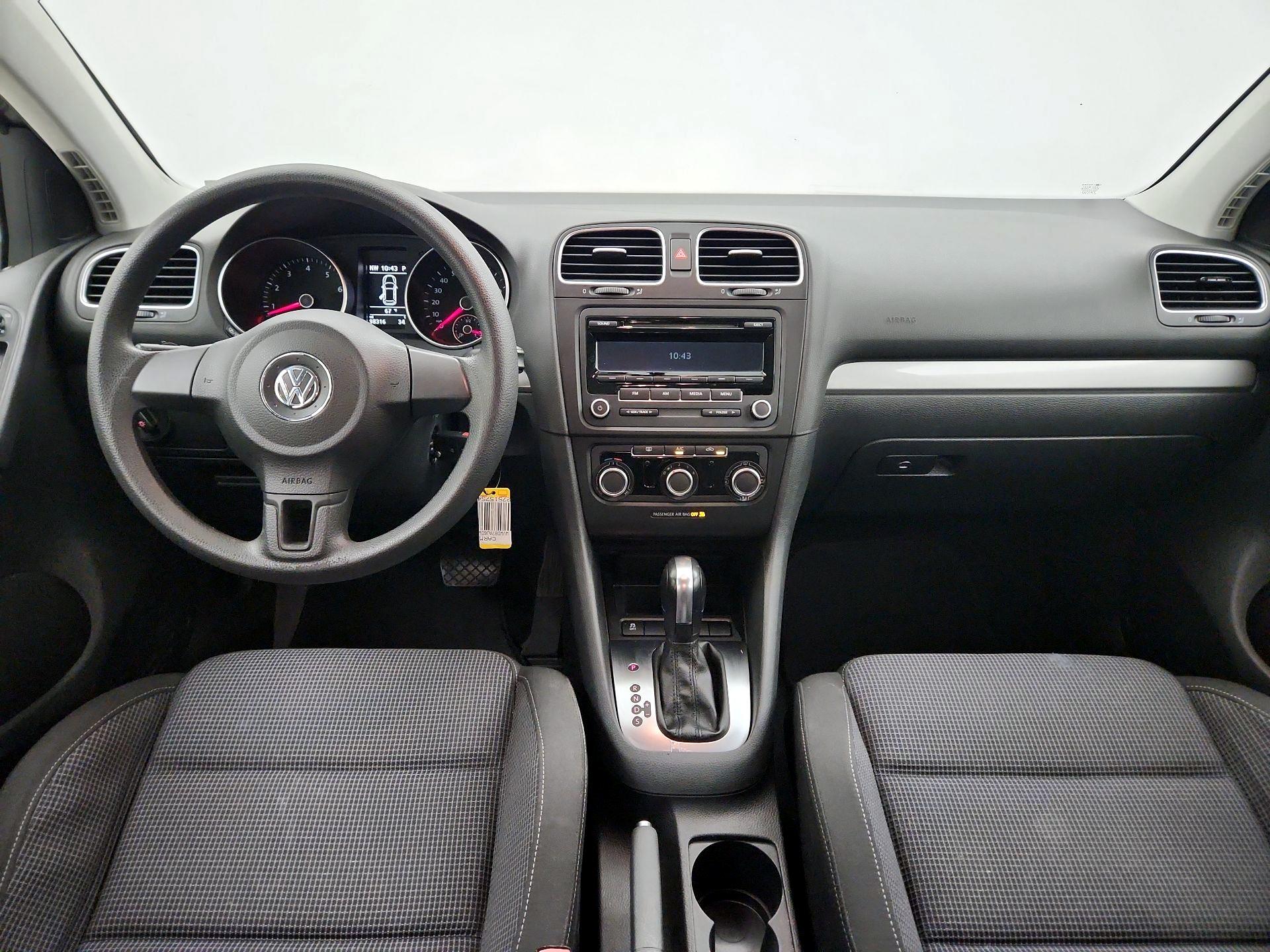 Thumbnail: 2013 Volkswagen Golf - 9