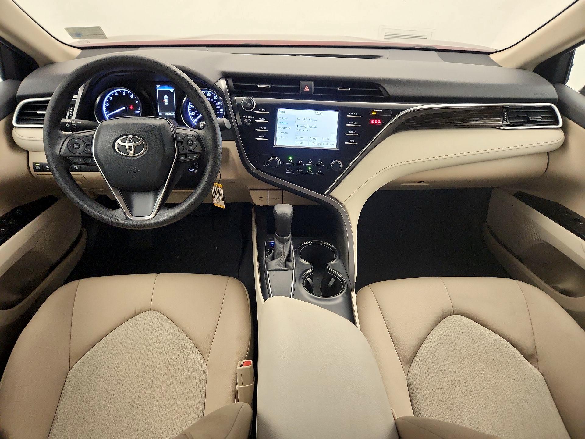Thumbnail: 2018 Toyota Camry - 9