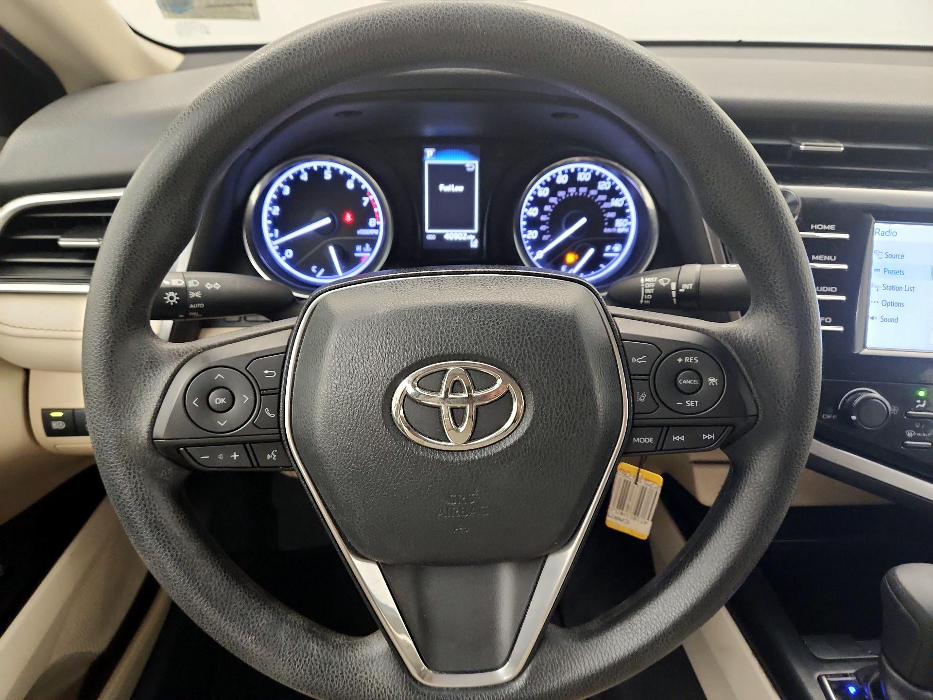 Thumbnail: 2018 Toyota Camry - 10
