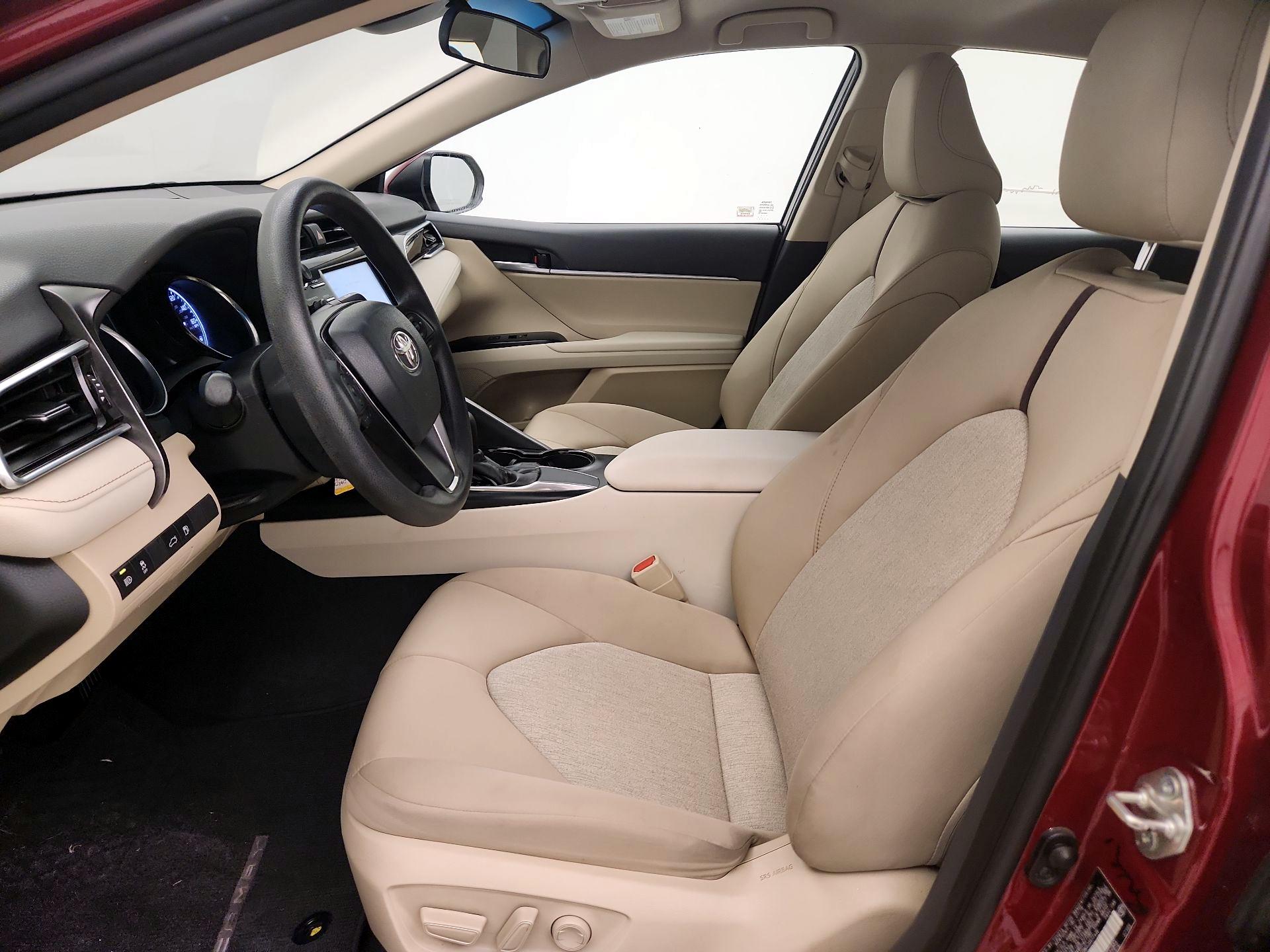 Thumbnail: 2018 Toyota Camry - 11