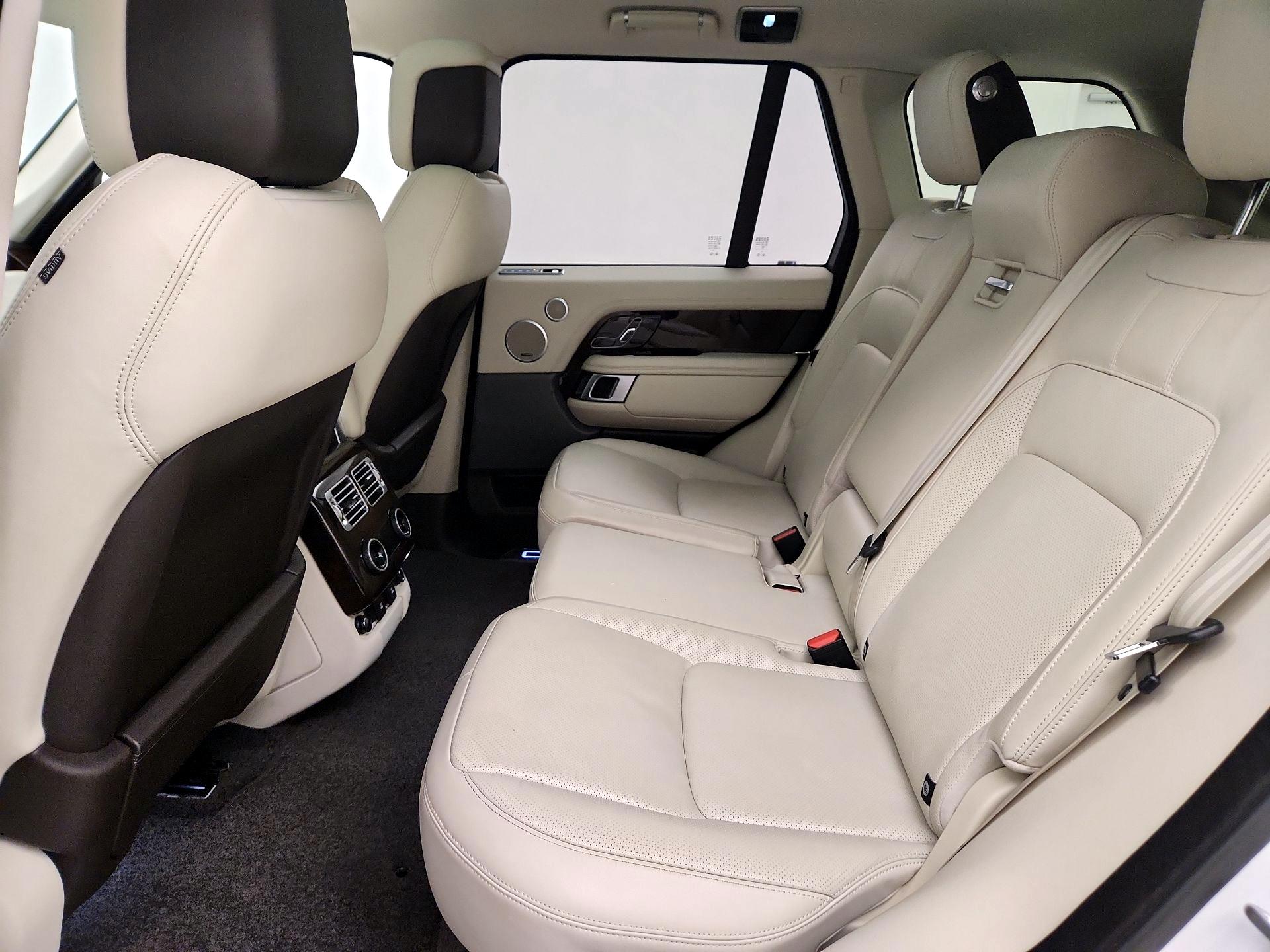 Thumbnail: 2020 Land Rover Range Rover - 20