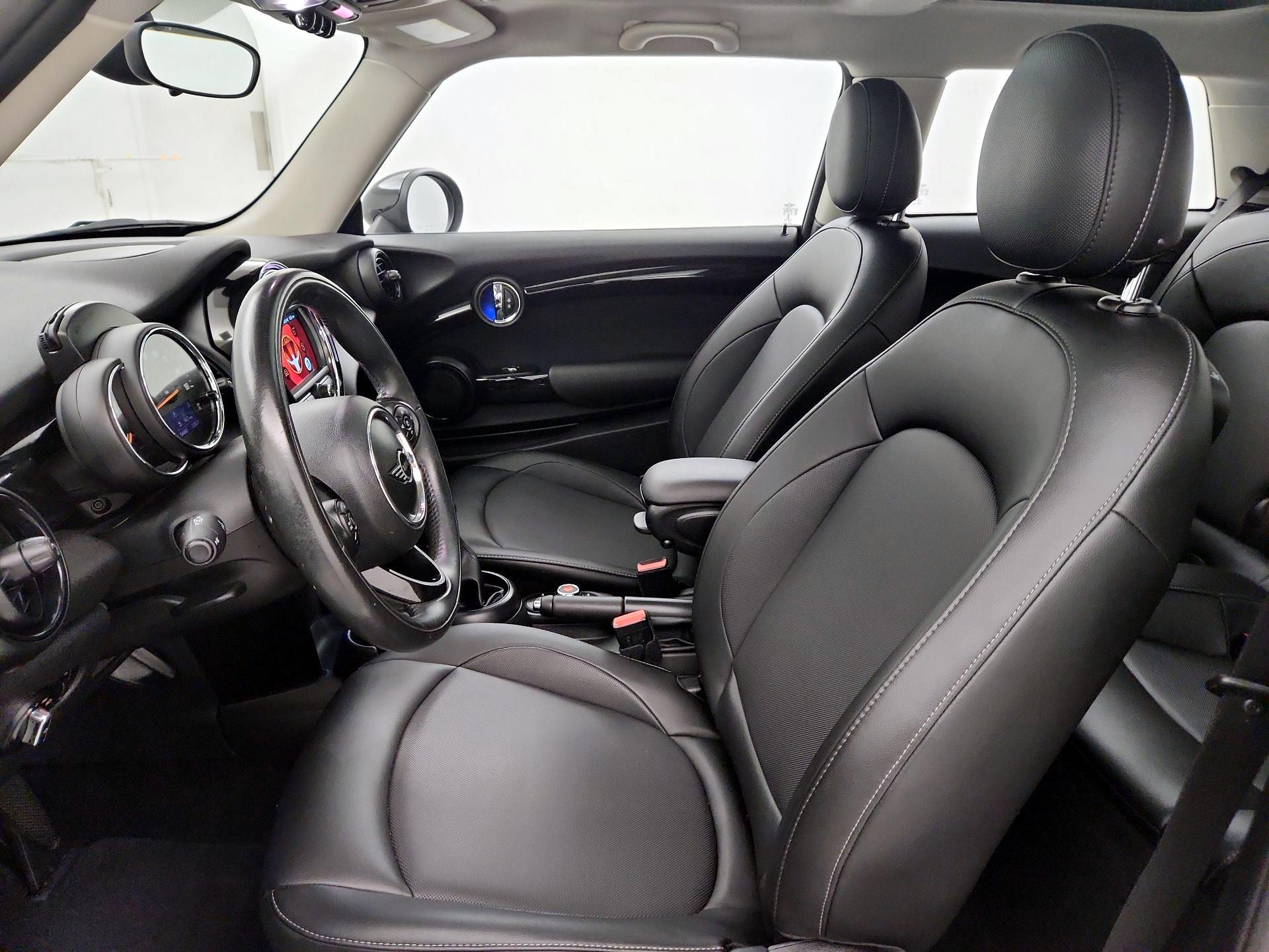 Thumbnail: 2019 MINI Cooper Hardtop - 9